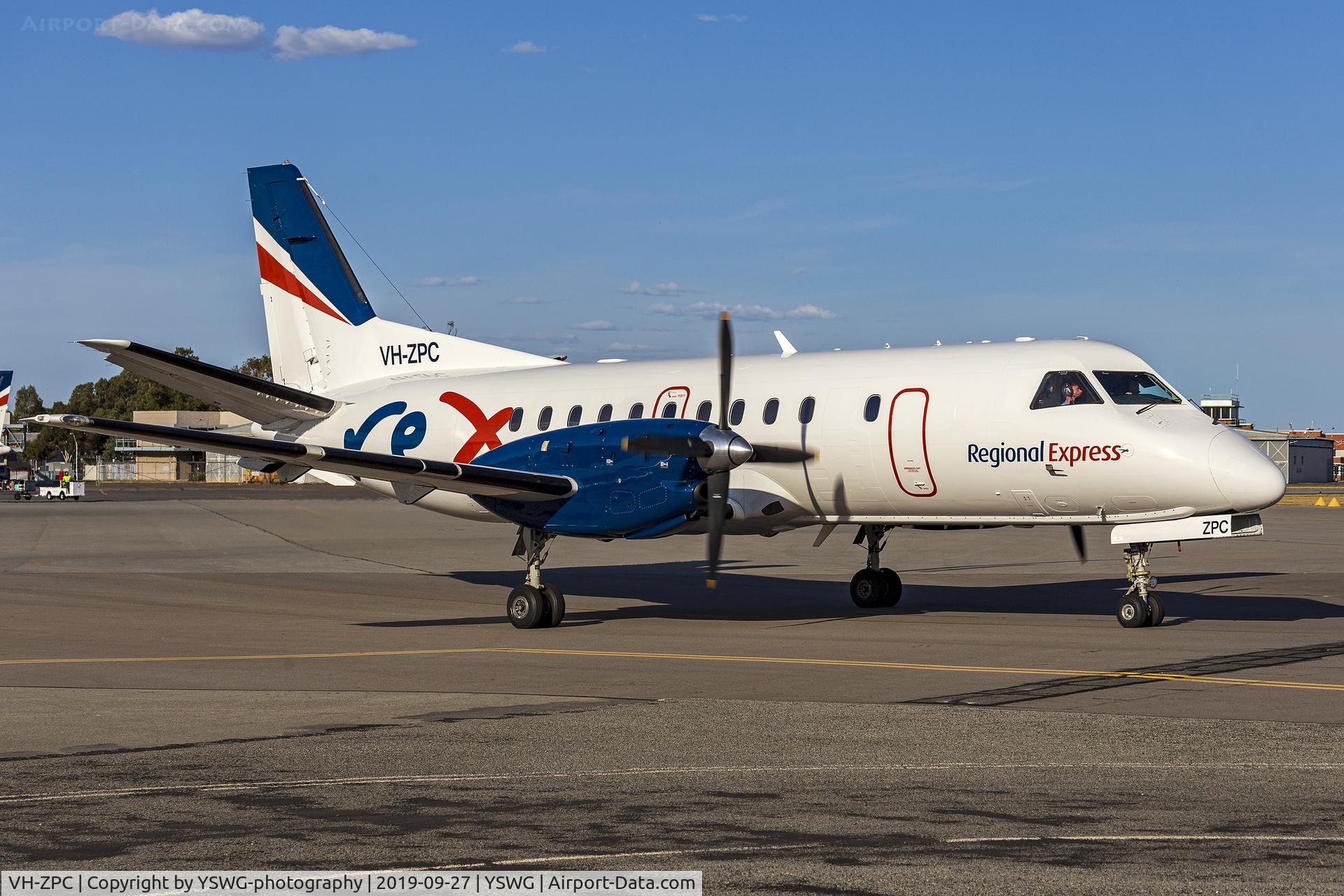 VH-ZPC, Saab 340B C/N 340B404, Regional Express (VH-ZPC) Saab 340B at Wagga Wagga Airport
