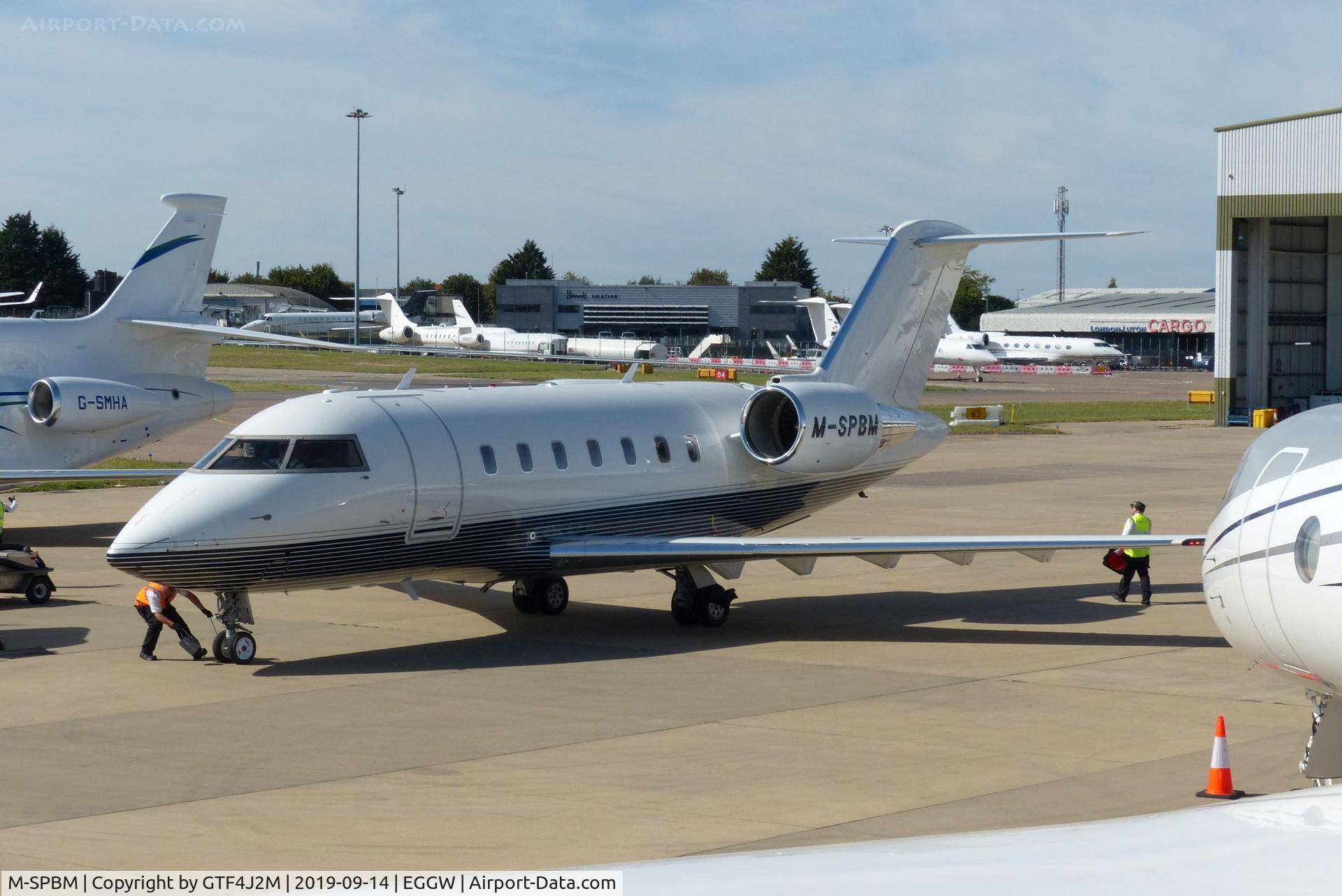 M-SPBM, 2013 Bombardier Challenger 605 (CL-600-2B16) C/N 5953, M-SPBM  at Luton 14Sep19