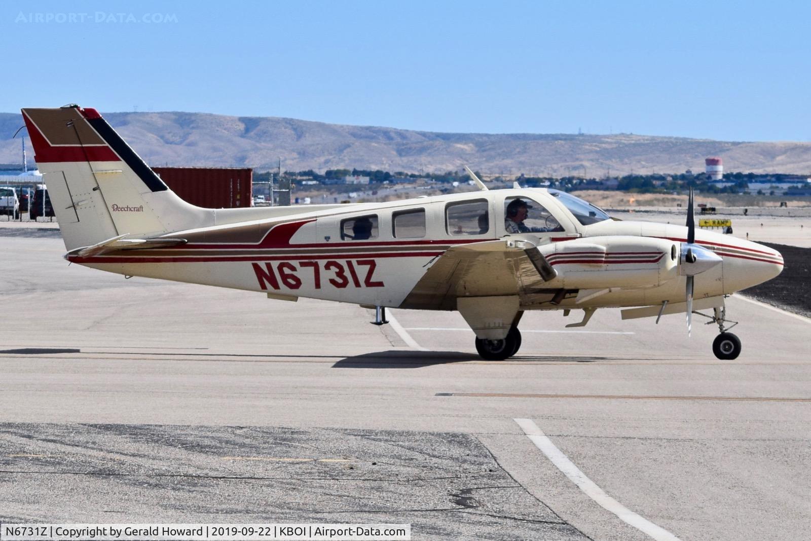 N6731Z, 1980 Beech 58P Baron C/N TJ-255, Taxiing from the north GA ramp.