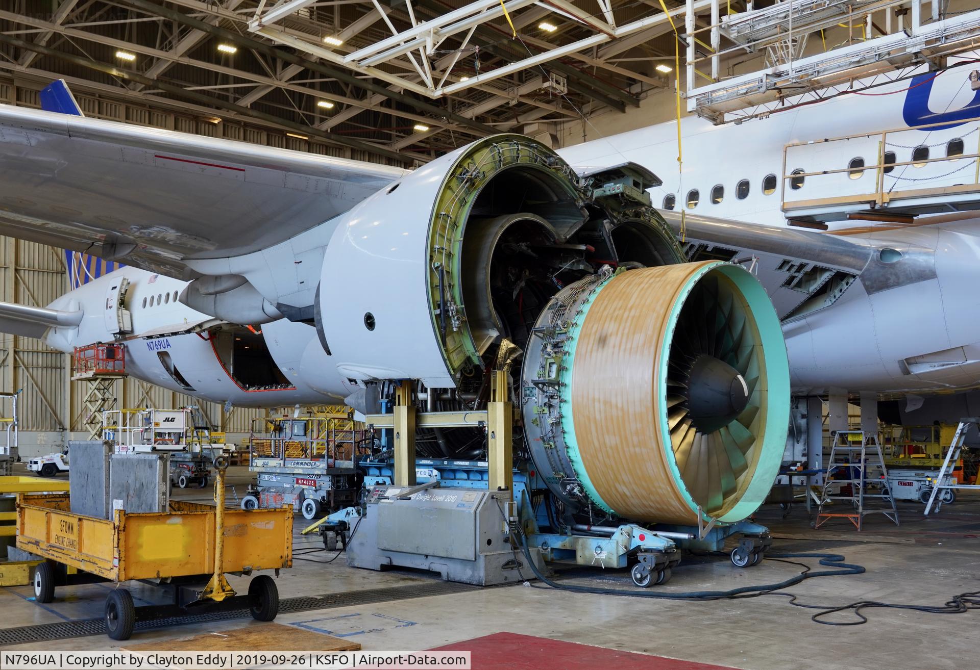 N796UA, 1998 Boeing 777-222 C/N 26931, SFO 2019.