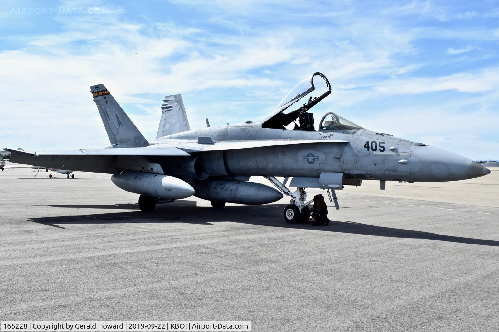 165228, McDonnell Douglas F/A-18C Hornet C/N 1415/C453, Parked on the north GA ramp. Now NA-405, VMFA-323 