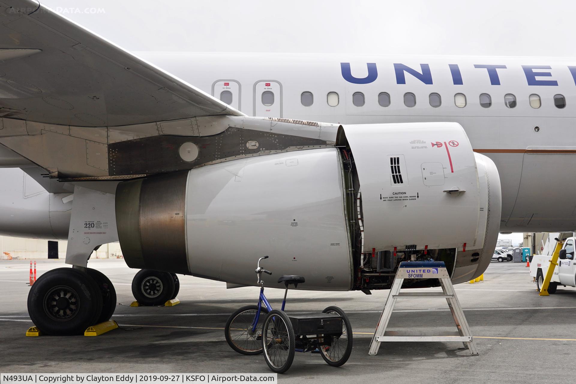 N493UA, 2002 Airbus A320-232 C/N 1821, SFO 2019.