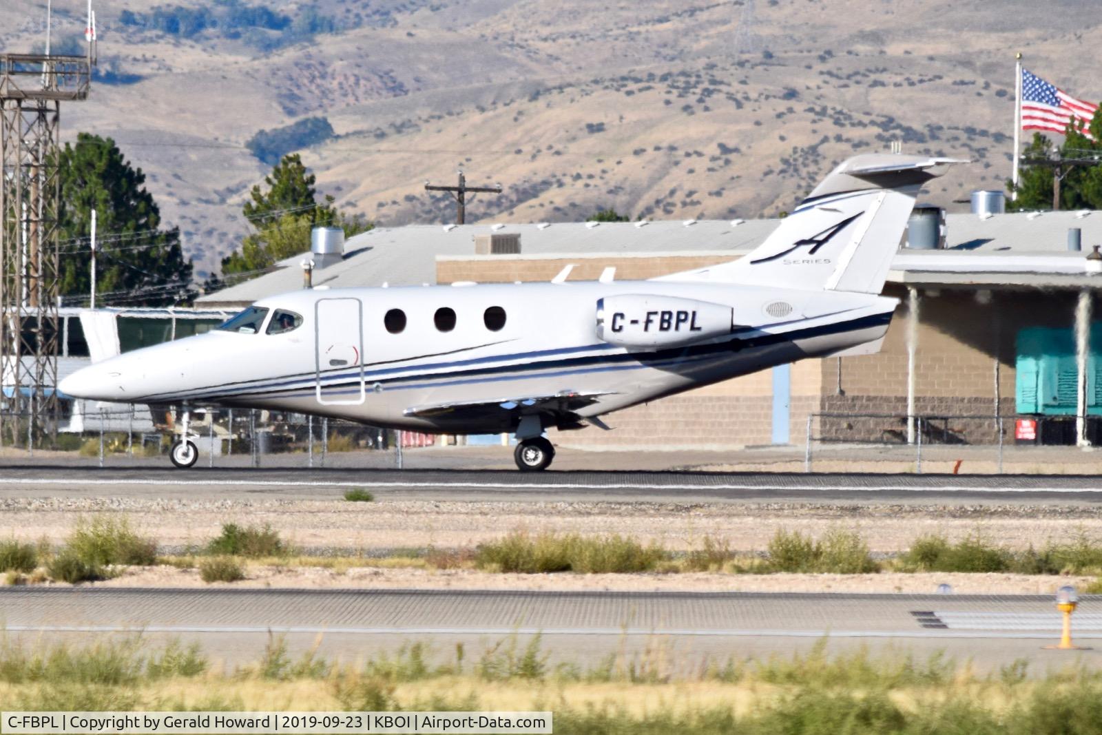 C-FBPL, 2006 Beech 390 Premier I C/N RB-150, Landing on RWY 28R.