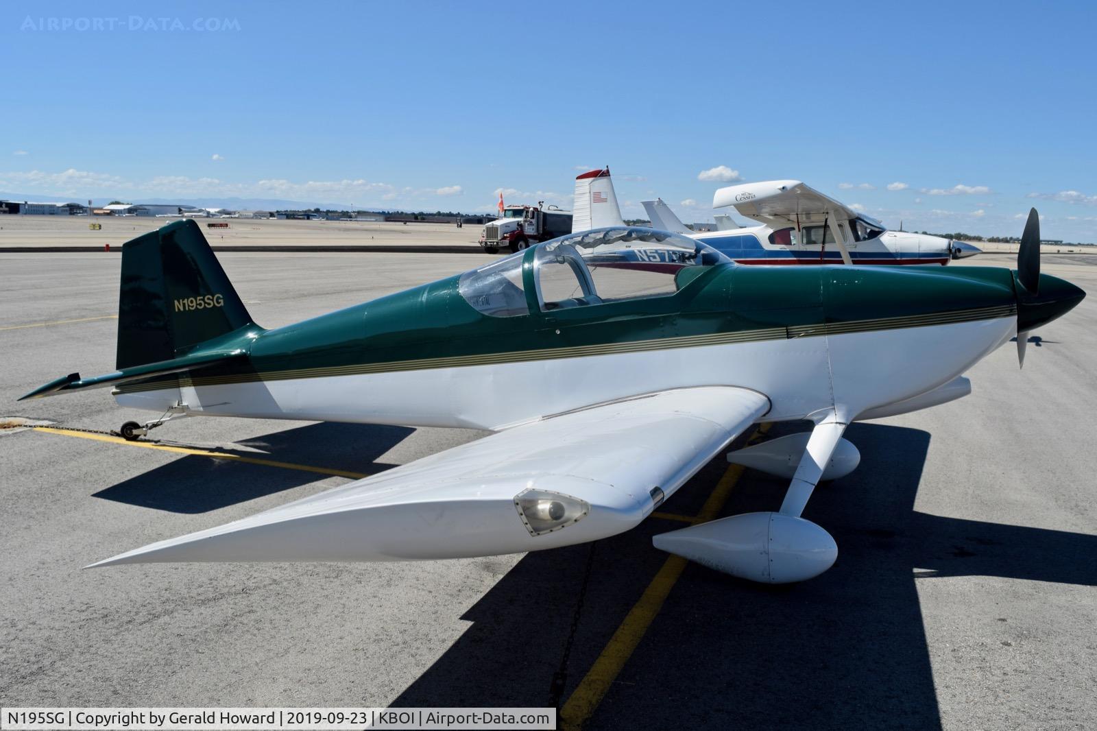 N195SG, 1997 Vans RV-6 C/N 20220, Parked on north GA ramp.