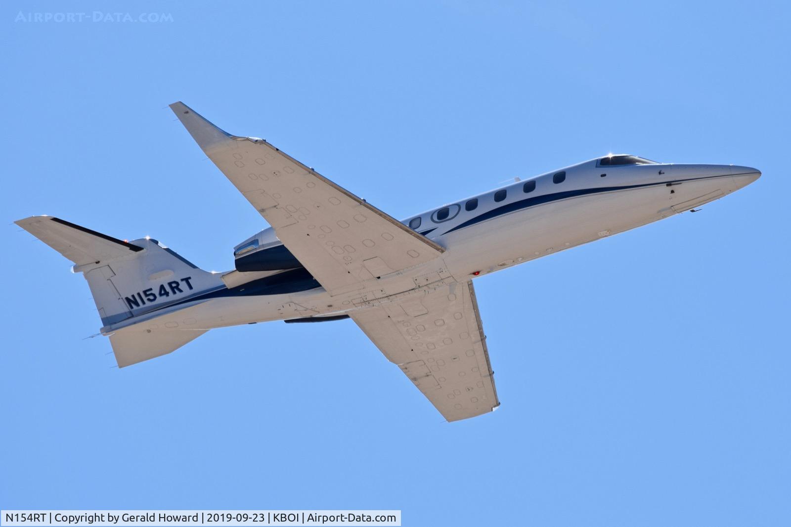 N154RT, 1998 Learjet 31A C/N 154, Departing BOI.