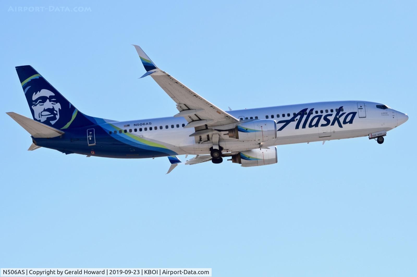 N506AS, 2008 Boeing 737-890 C/N 35690, Take off from RWY 28R.