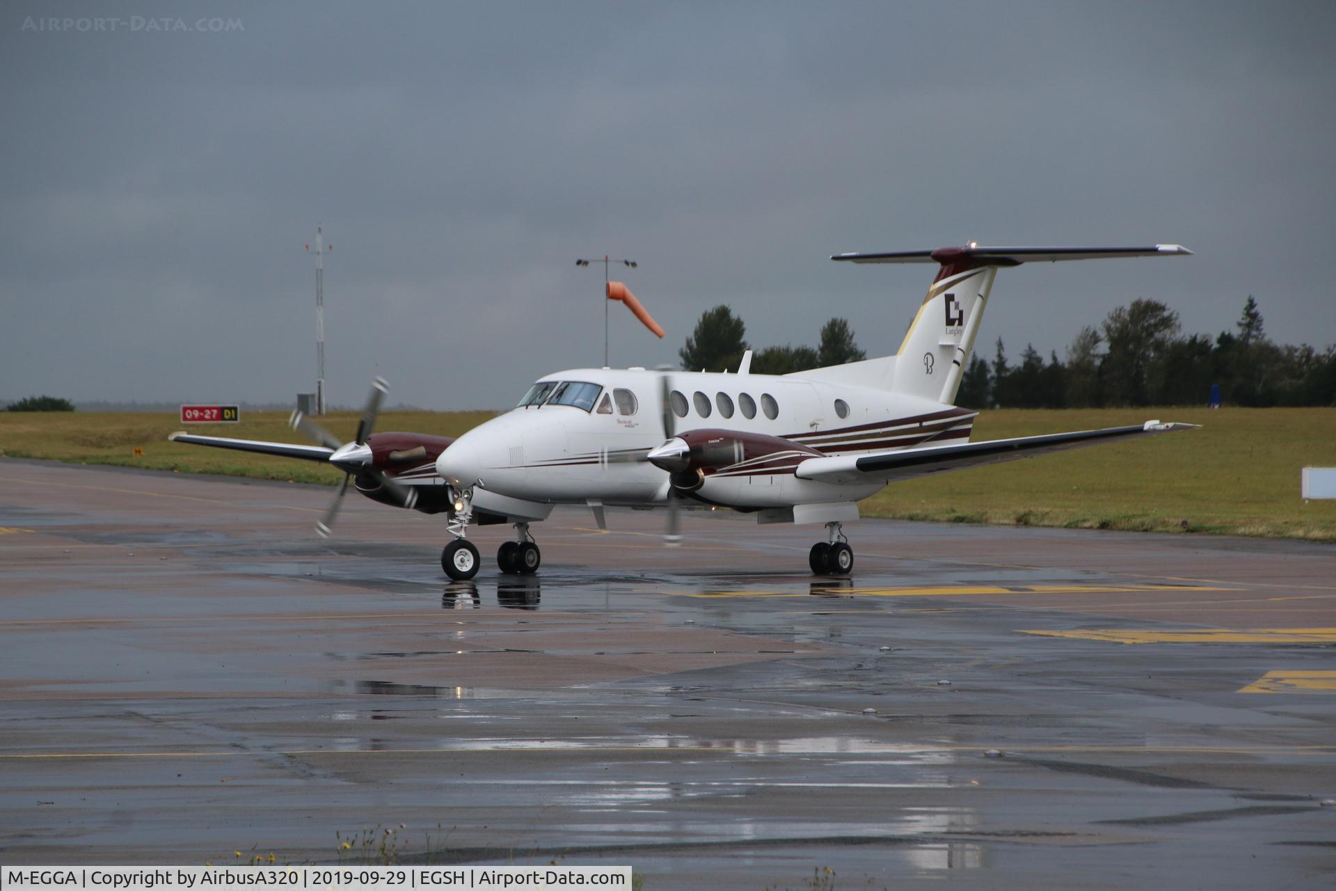 M-EGGA, 2006 Raytheon B200 King Air C/N BB-1933, Arriving at Norwich