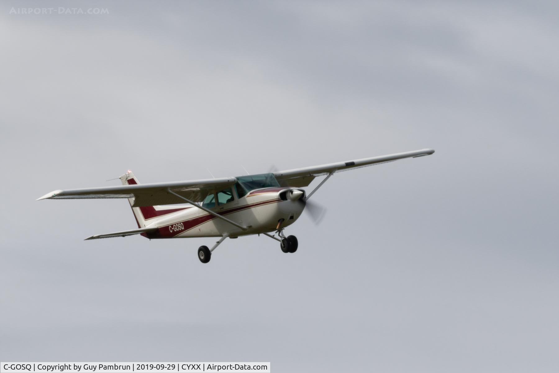 C-GOSQ, 1981 Cessna 172P C/N 17275402, Landing