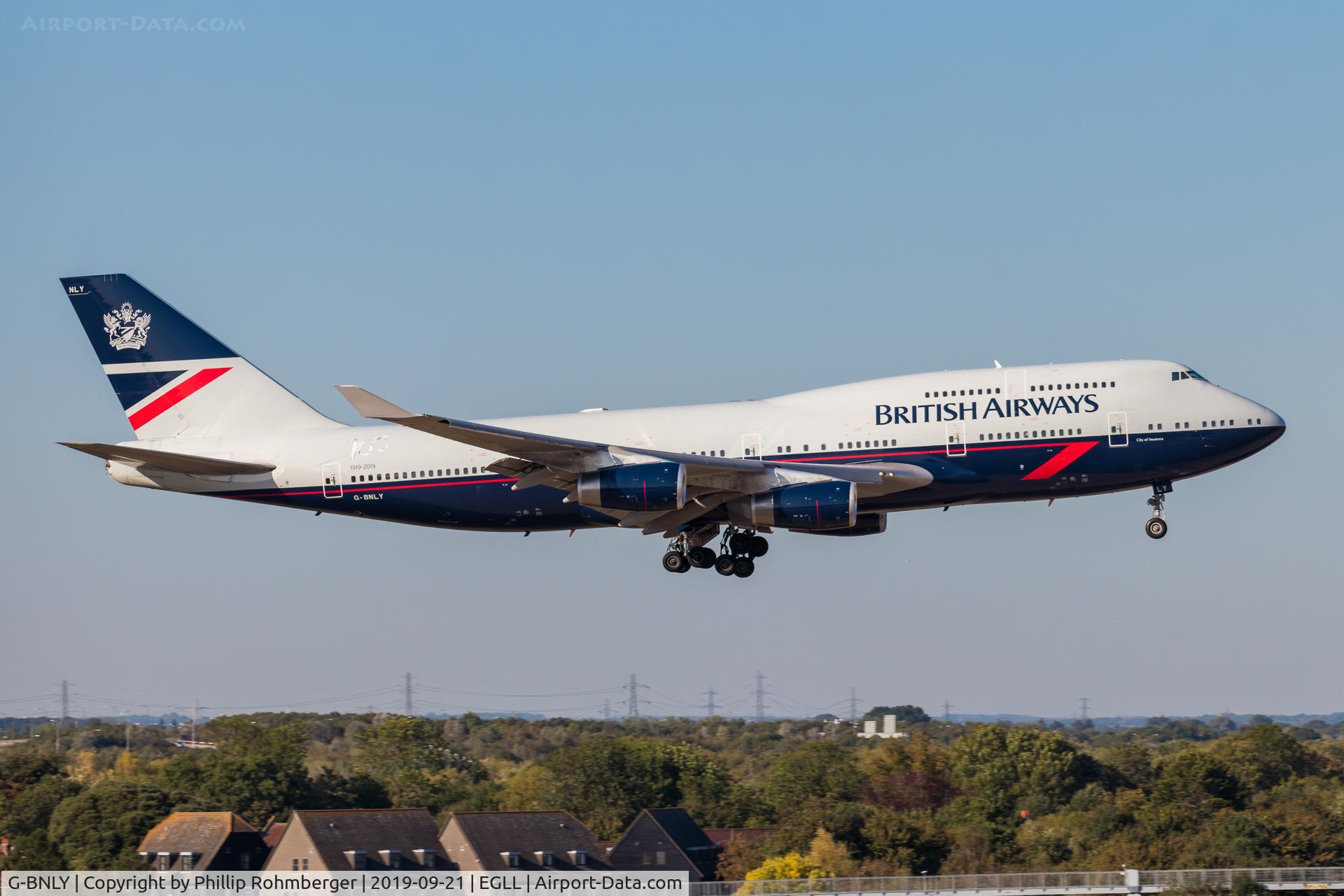 G-BNLY, 1993 Boeing 747-436 C/N 27090, approaching runway 09L at LHR