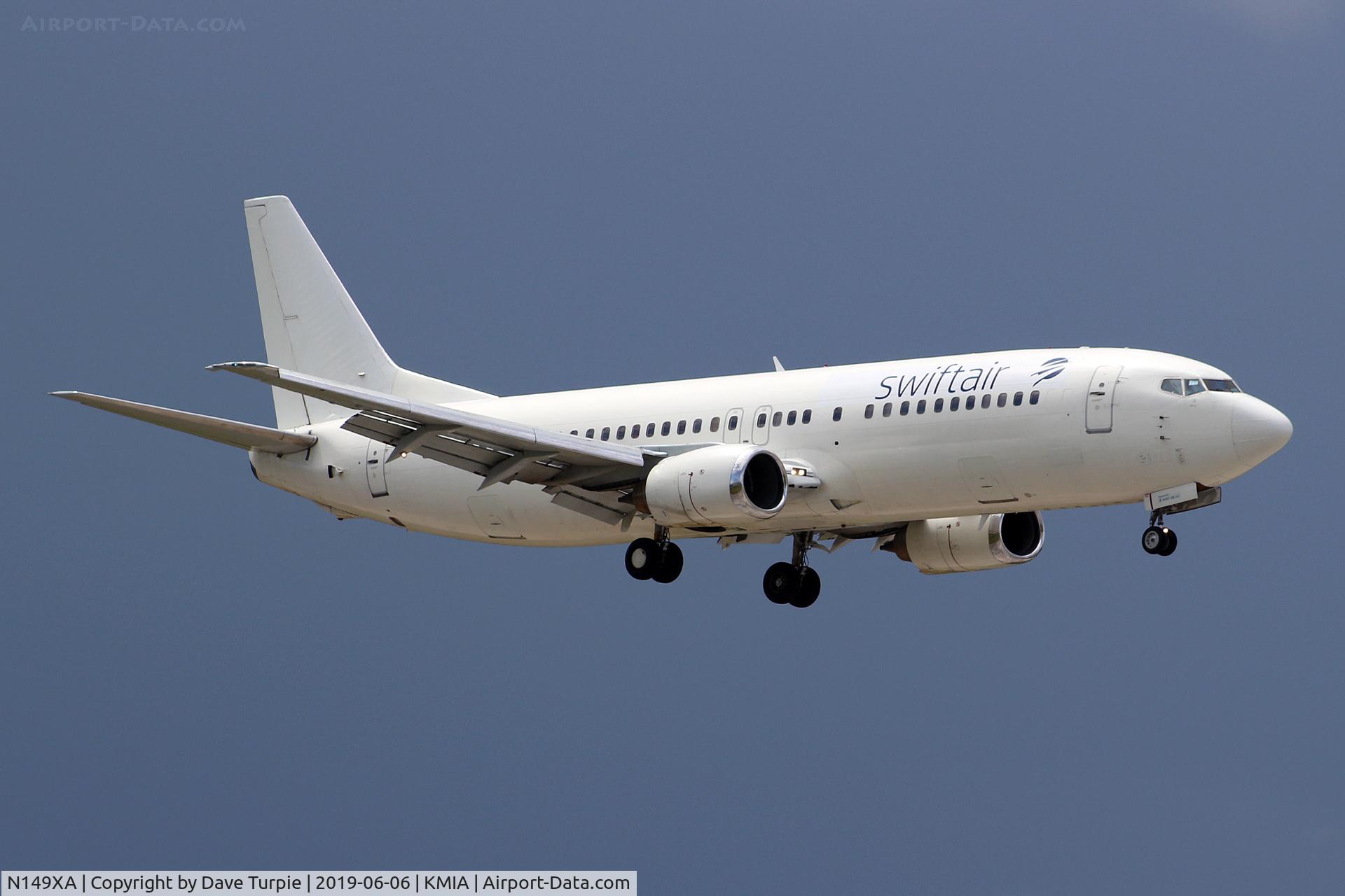N149XA, 1993 Boeing 737-484 C/N 27149, No comment.