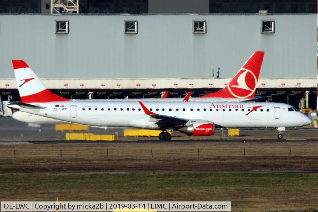 OE-LWC, 2010 Embraer 195LR (ERJ-190-200LR) C/N 19000350, Taxiing