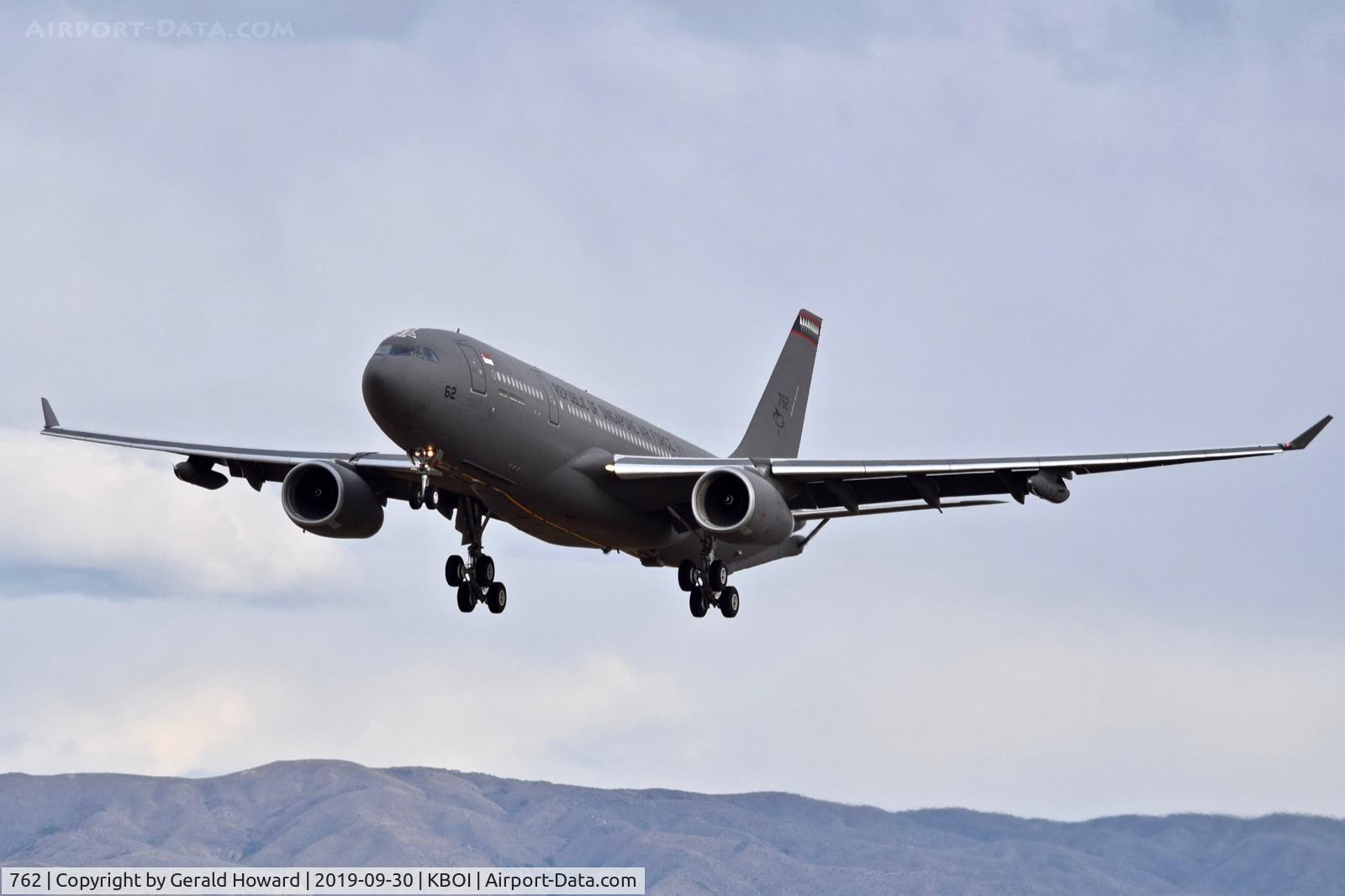 762, 2018 Airbus A330-243-MRTT C/N 1799, Landing RWY 28L.