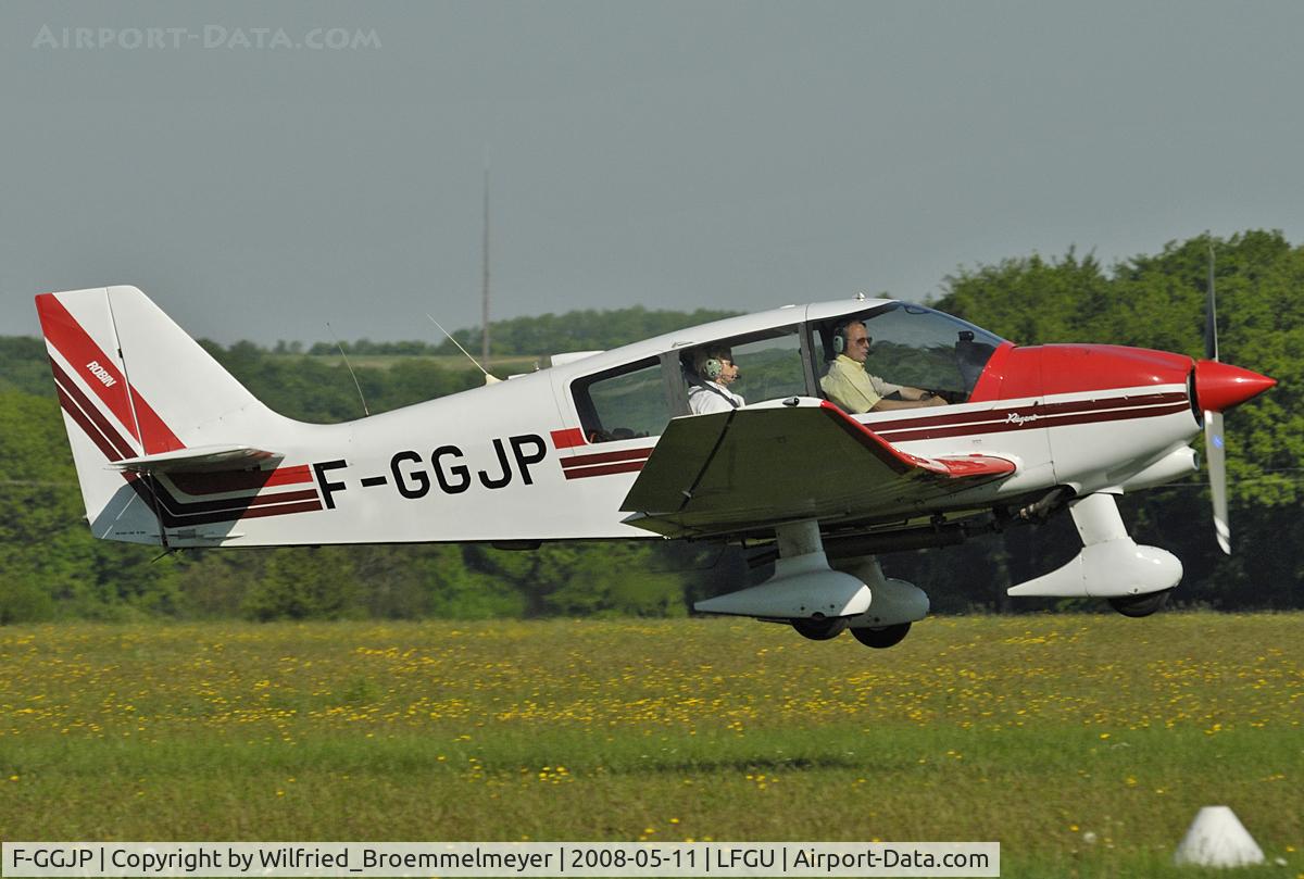 F-GGJP, Robin DR-400-180 Regent C/N 1811, Take-off from runway 05R