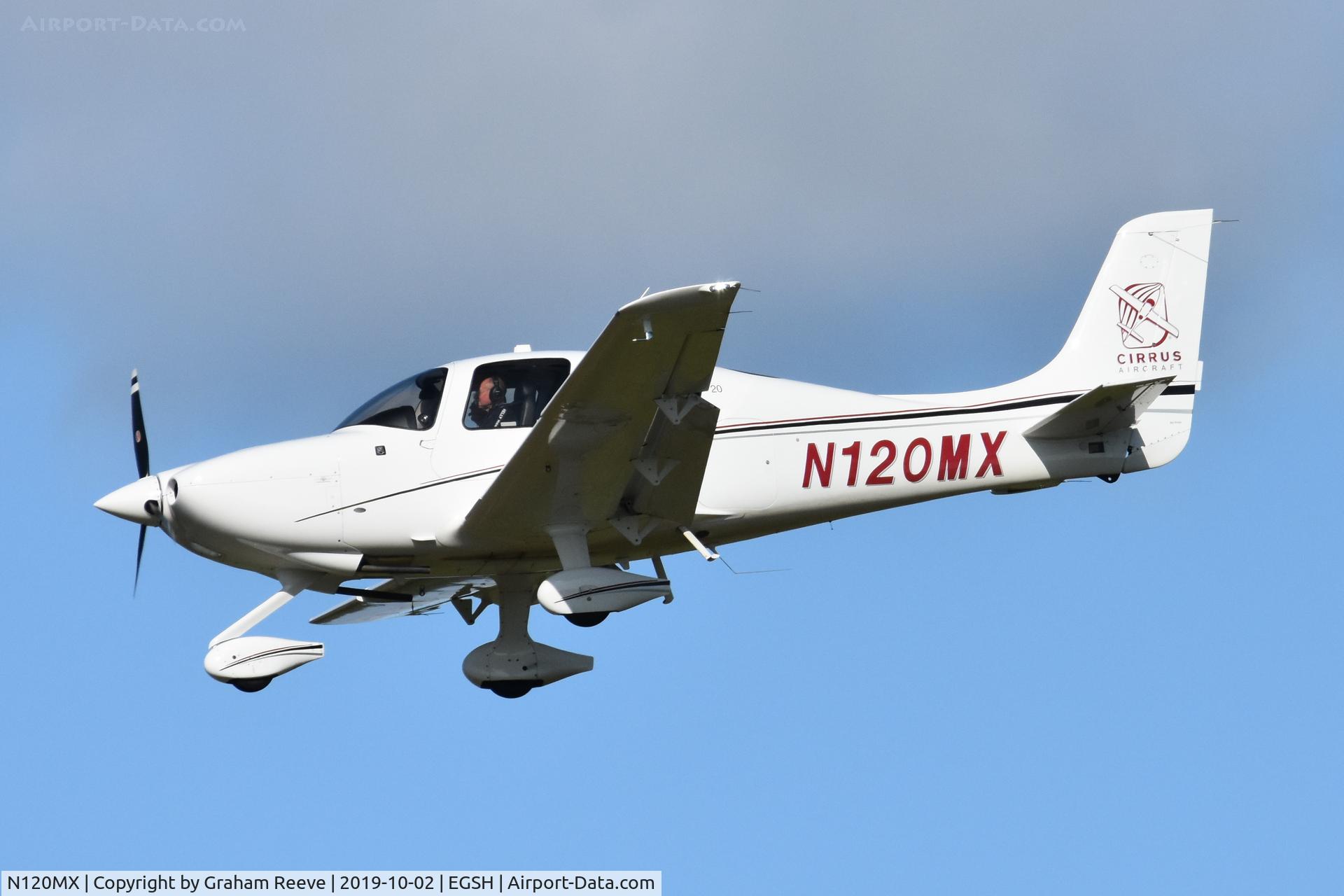 N120MX, 2015 Cirrus SR20 C/N 2281, Landing at Norwich.