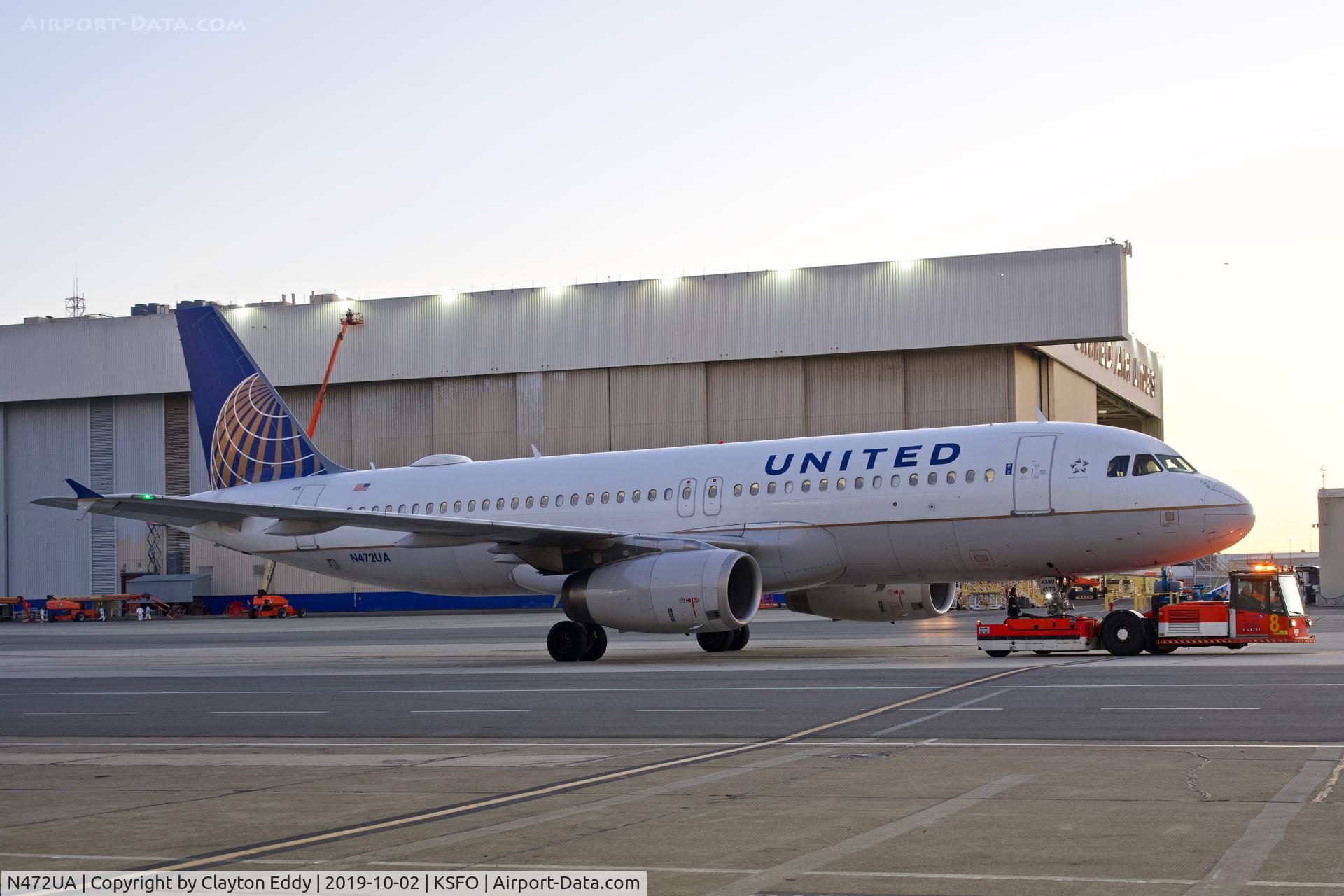 N472UA, 2001 Airbus A320-232 C/N 1435, SFO 2019.