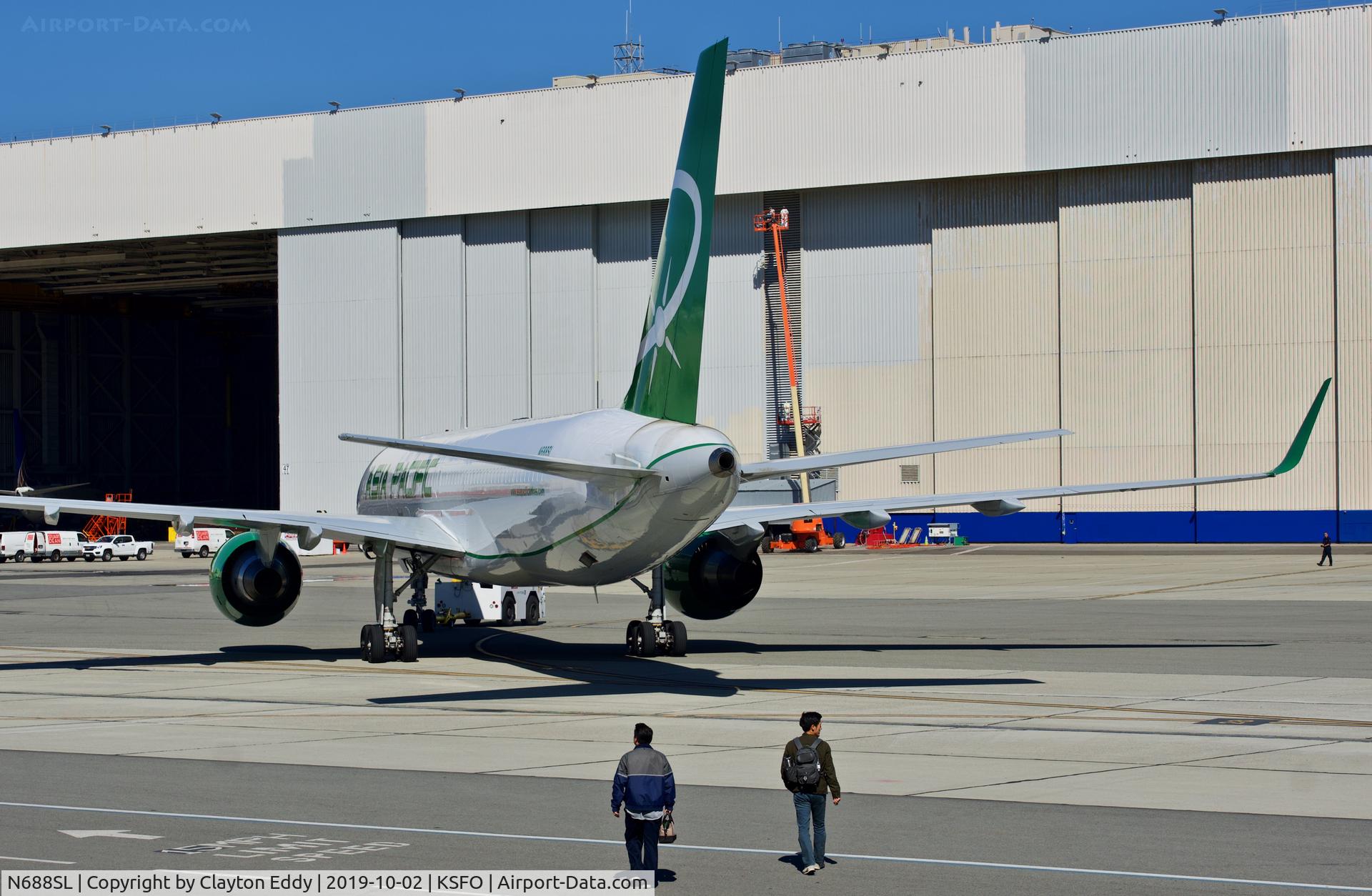 N688SL, 1991 Boeing 757-200F C/N 25140, SFO 2019.