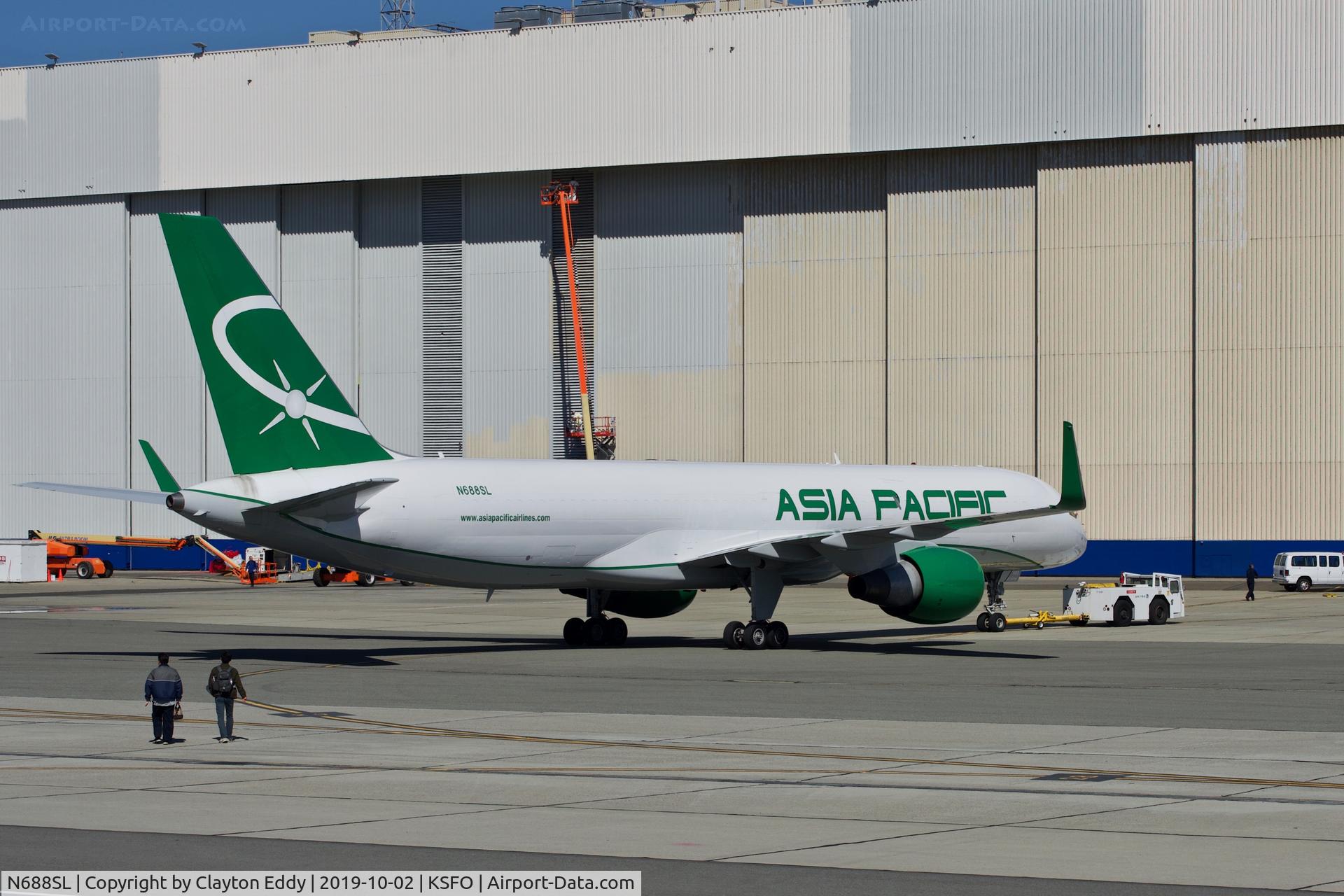 N688SL, 1991 Boeing 757-200F C/N 25140, SFO 2019.