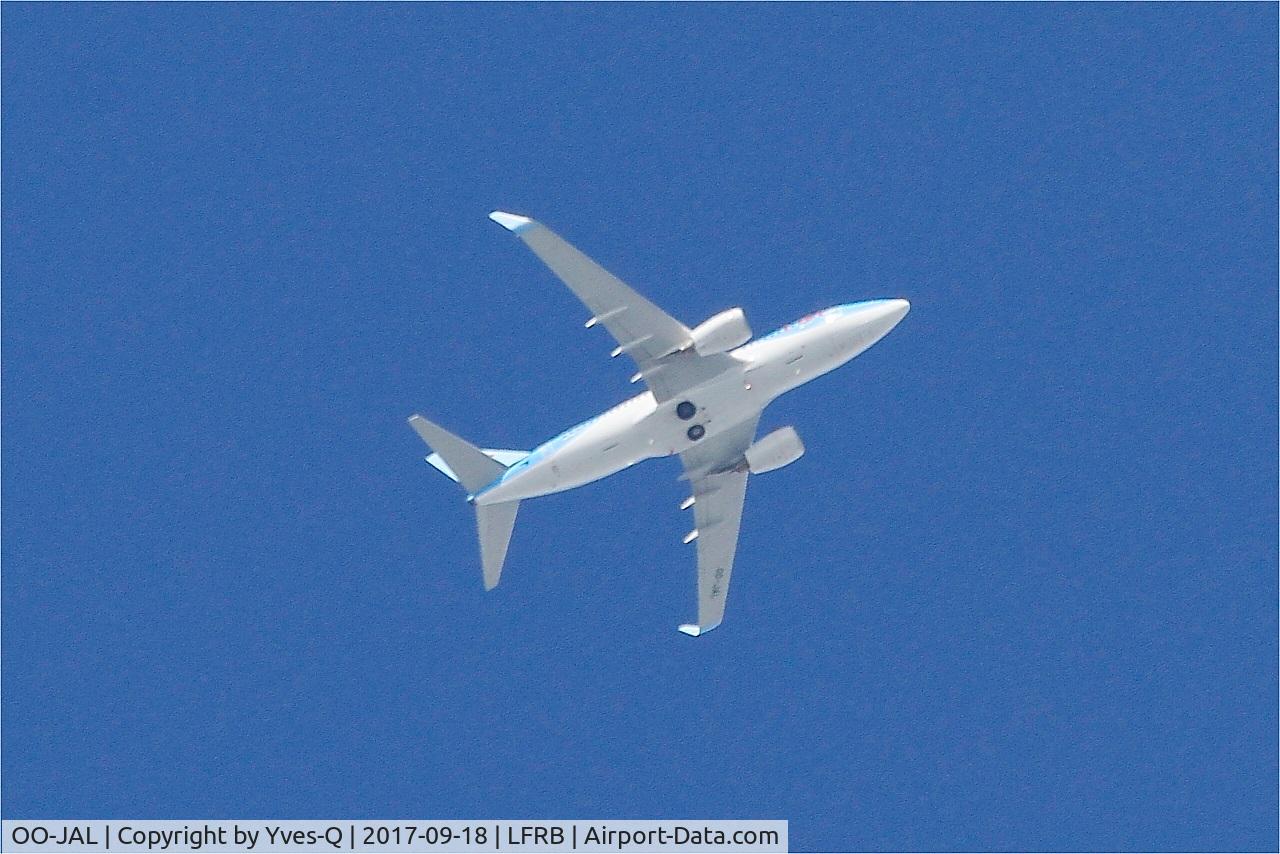 OO-JAL, 2004 Boeing 737-7K2 C/N 30668, Boeing 737-7K, Flight over Brest-Bretagne airport (LFRB-BES)