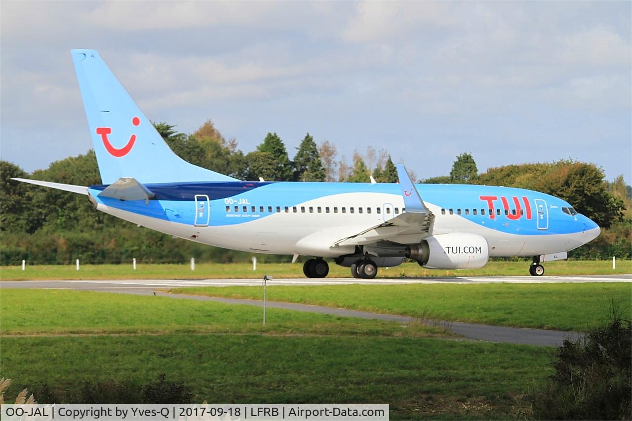 OO-JAL, 2004 Boeing 737-7K2 C/N 30668, Boeing 737-7K, Taxiing rwy 25L, Brest-Bretagne airport (LFRB-BES)