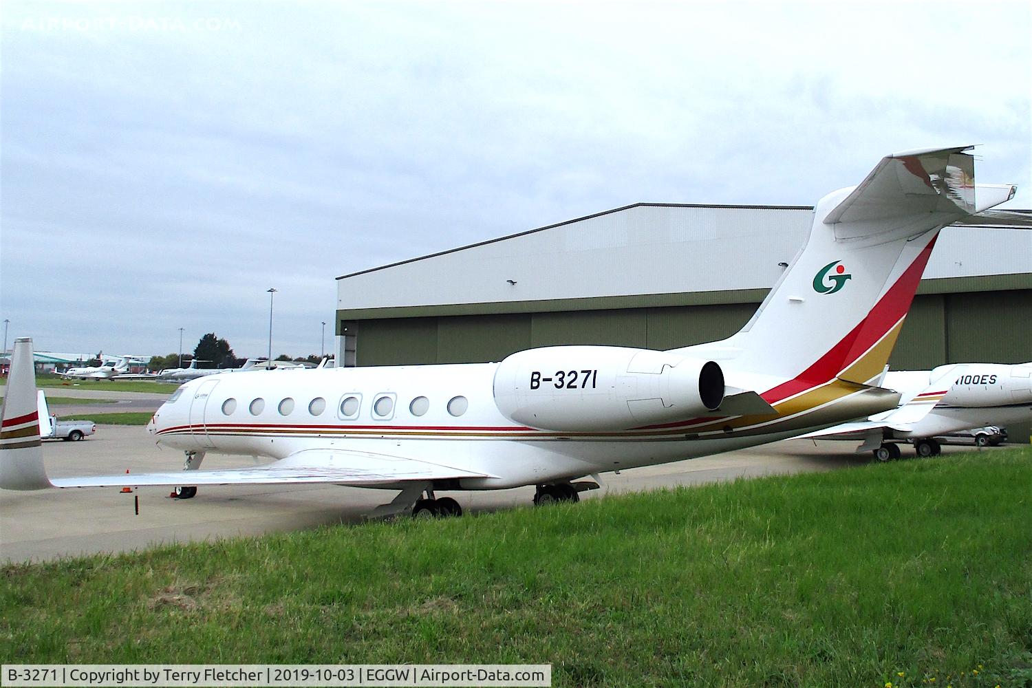 B-3271, 2017 Gulfstream Aerospace G650 (G-VI) C/N 6280, At Luton