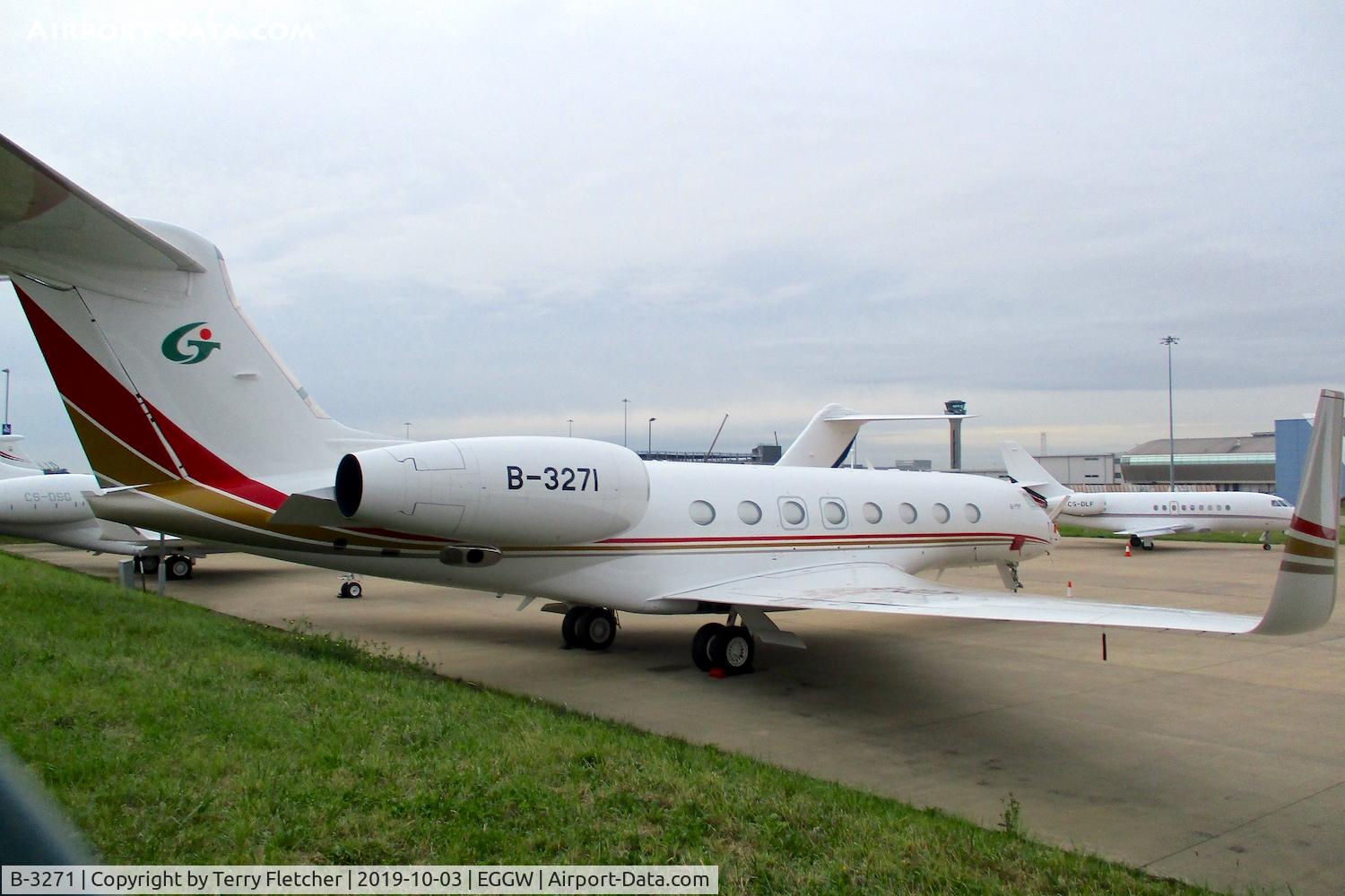 B-3271, 2017 Gulfstream Aerospace G650 (G-VI) C/N 6280, At Luton