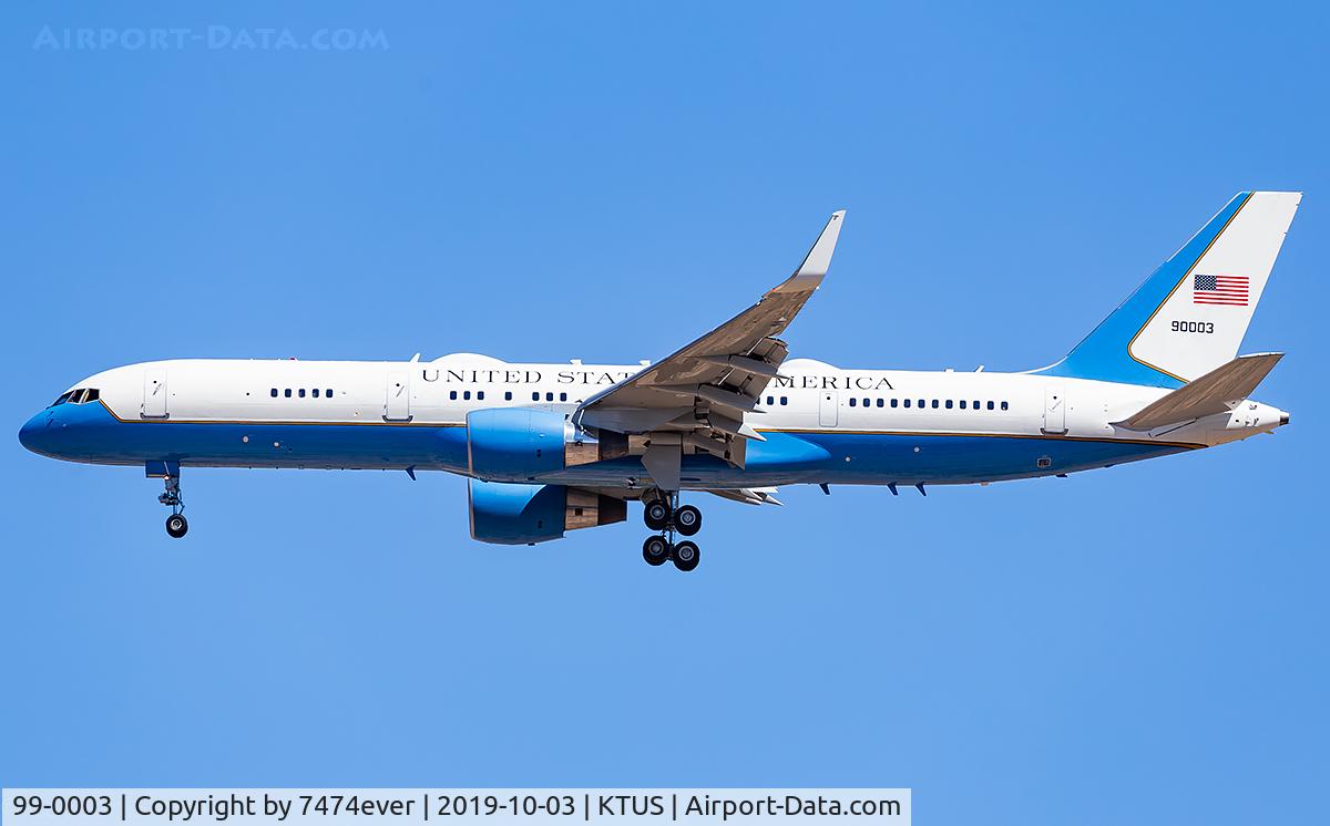 99-0003, 1998 Boeing C-32A (757-200) C/N 29027, AF2 on approach into Tucson