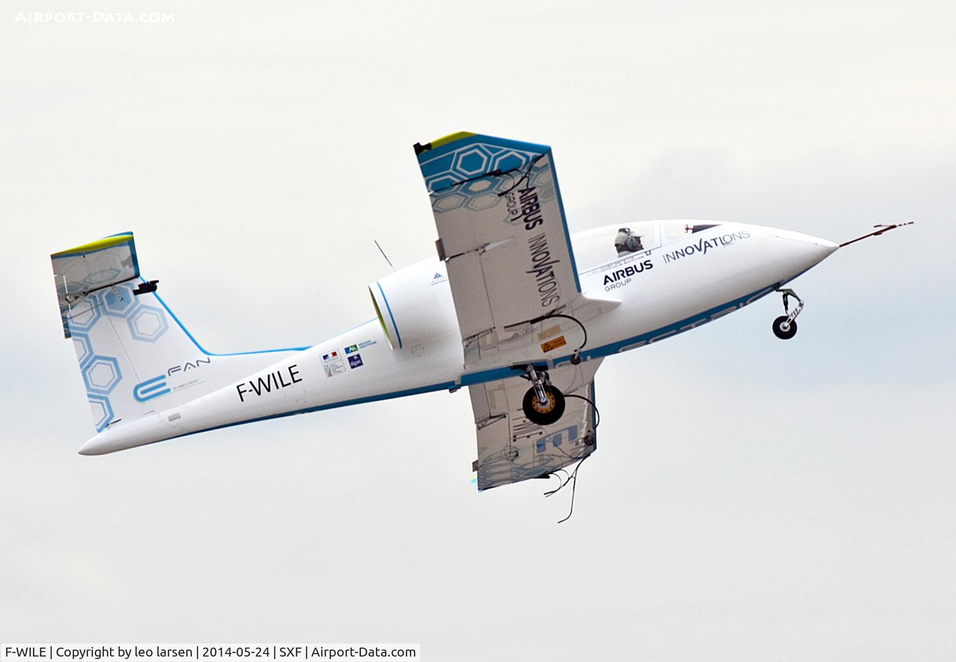 F-WILE, 2014 Airbus E-Fan C/N 001, Berlin Air Show  24.5.2014