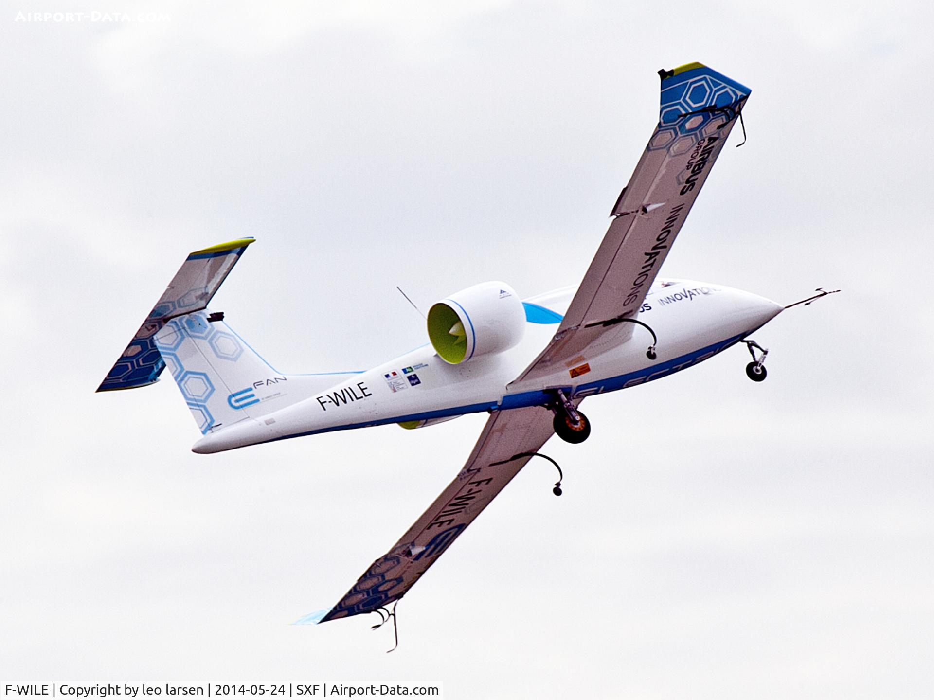 F-WILE, 2014 Airbus E-Fan C/N 001, Berlin Air Show 24.5.2014