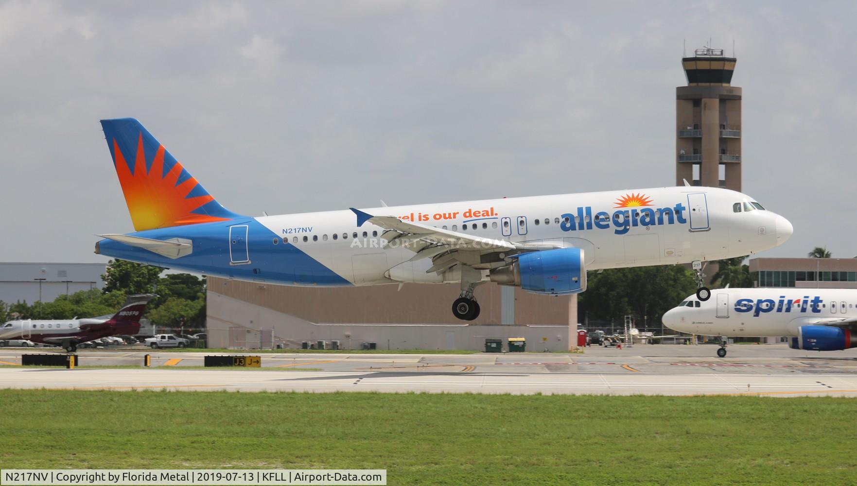 N217NV, 2000 Airbus A320-214 C/N 1347, Allegiant