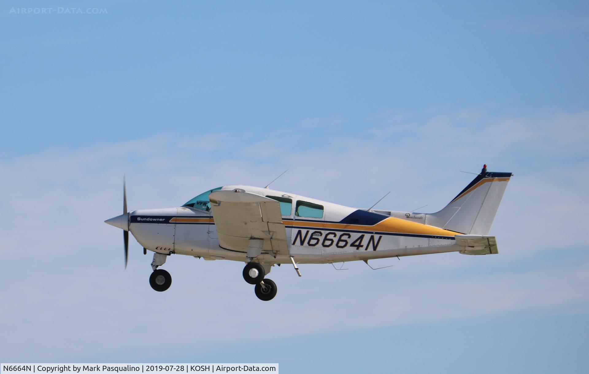N6664N, 1983 Beech C23 Sundowner 180 C/N M-2386, Beech C23