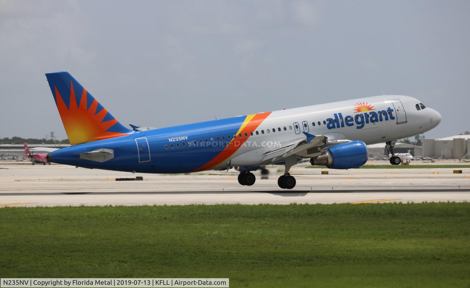 N235NV, 1999 Airbus A320-214 C/N 1130, Allegiant