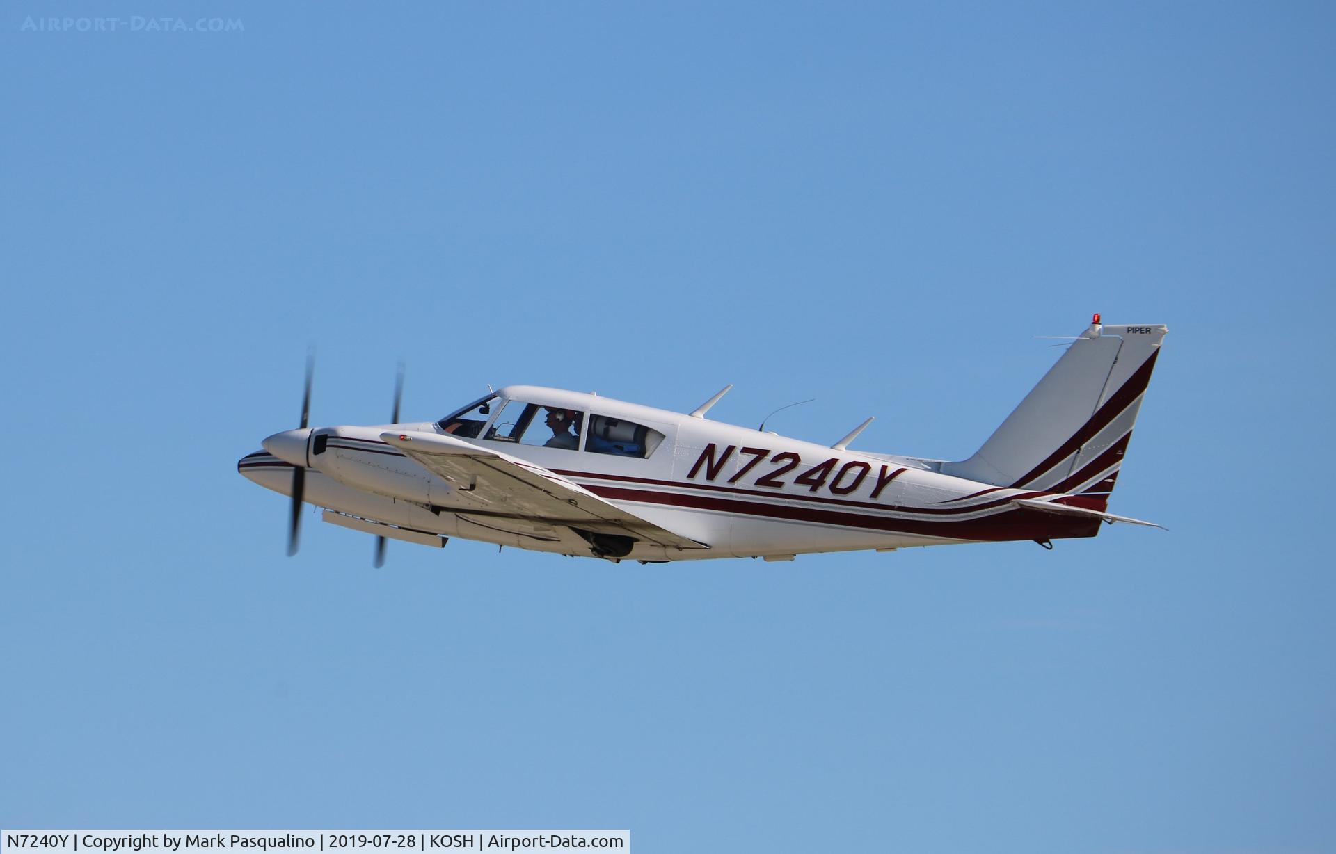 N7240Y, 1964 Piper PA-30 Twin Comanche C/N 30-264, Piper PA-30