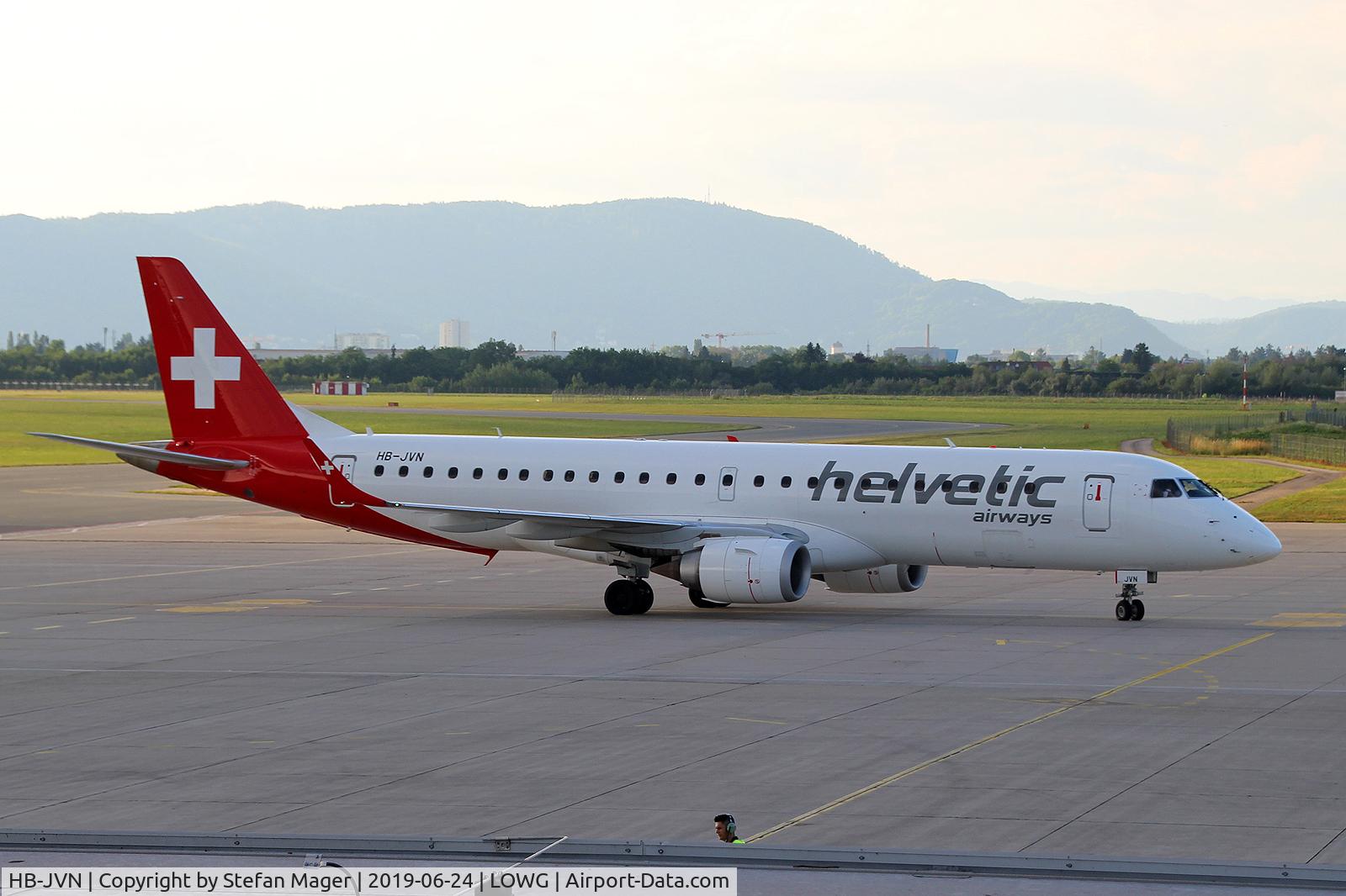 HB-JVN, 2009 Embraer 190LR (ERJ-190-100LR) C/N 19000285, Helvetic Embraer 190 @GRZ
