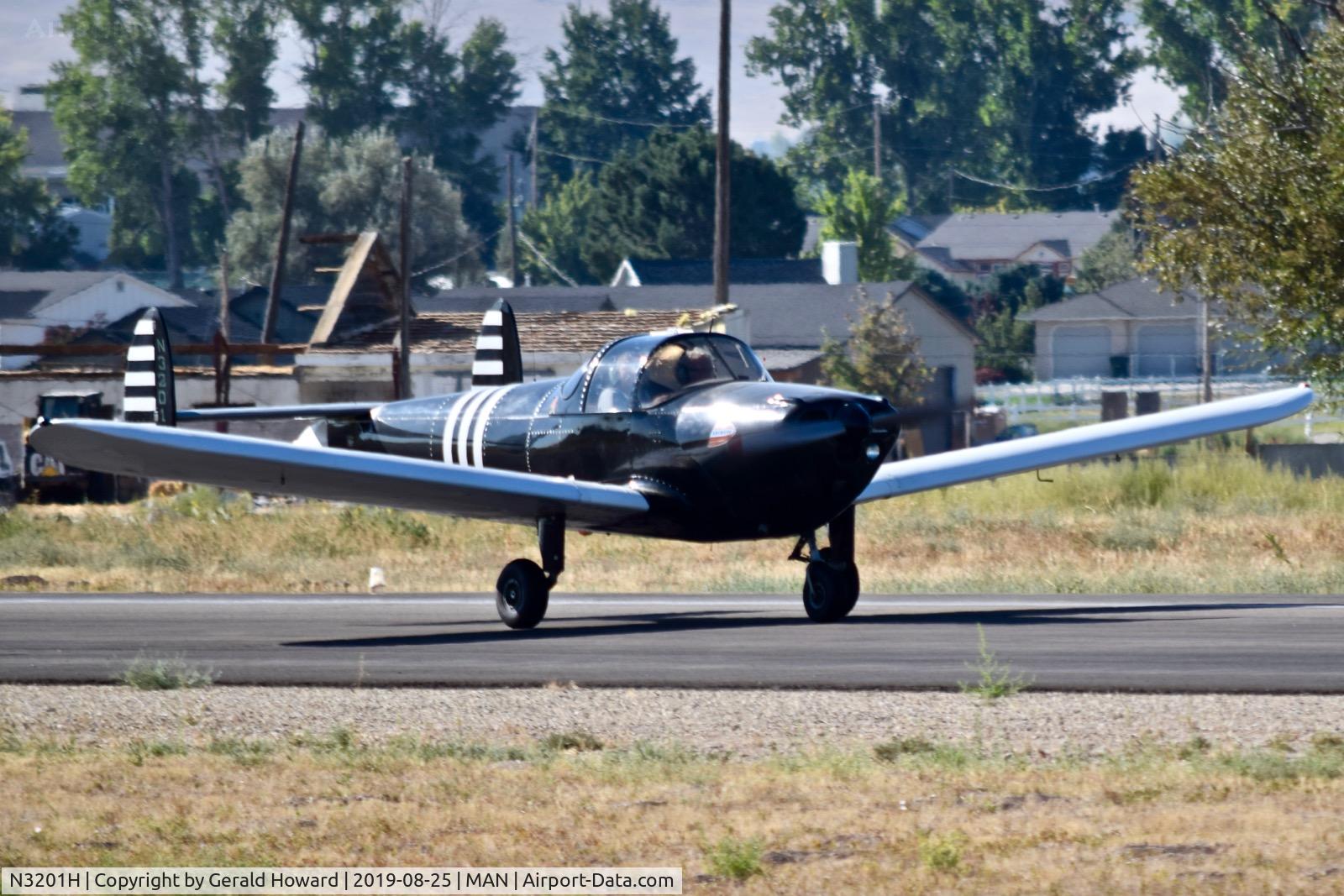 N3201H, 1946 Erco 415C Ercoupe C/N 3826, Take off at MAN.