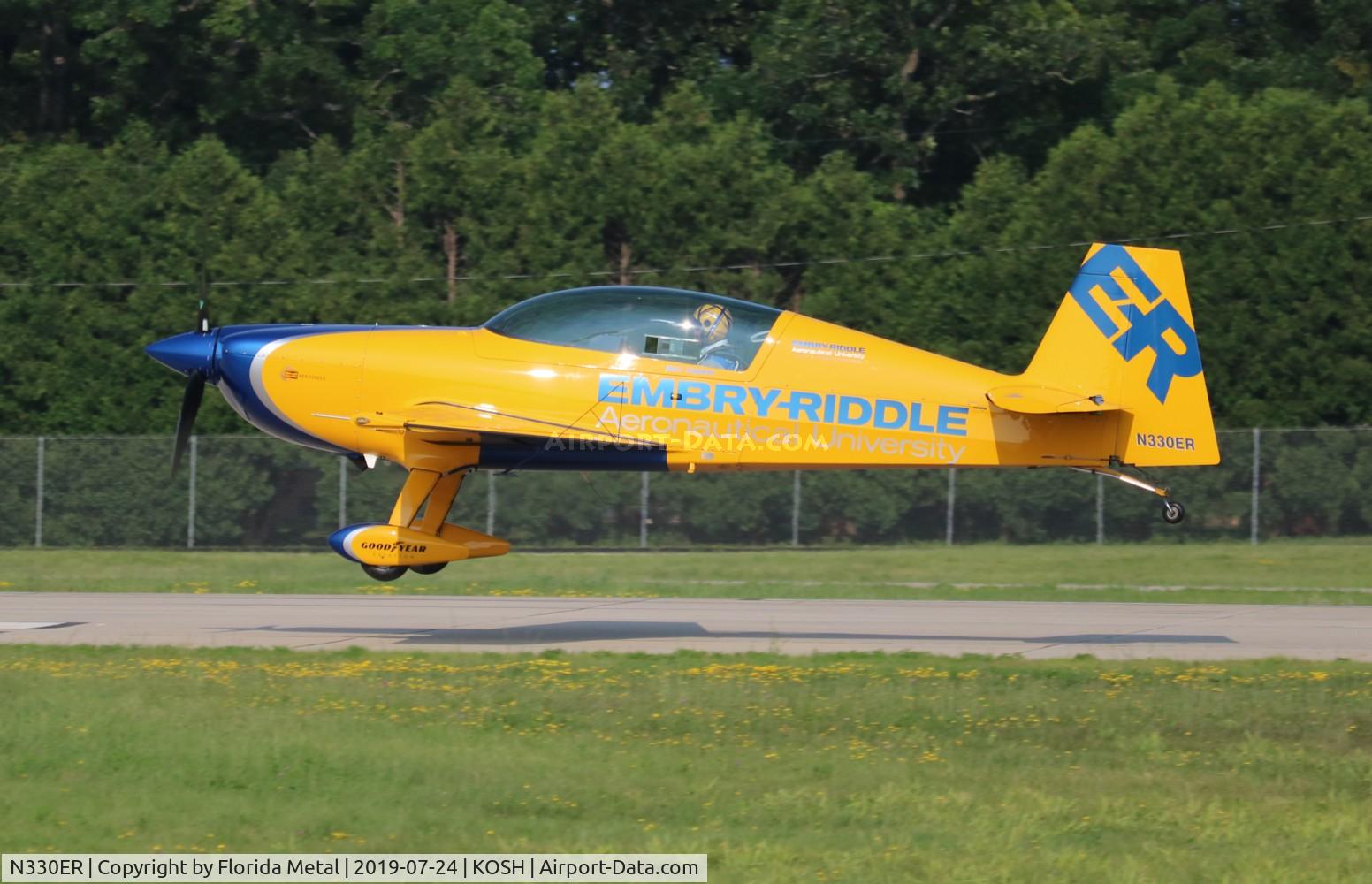 N330ER, 2015 Extra EA-300LC C/N LC044, Matt Chapman