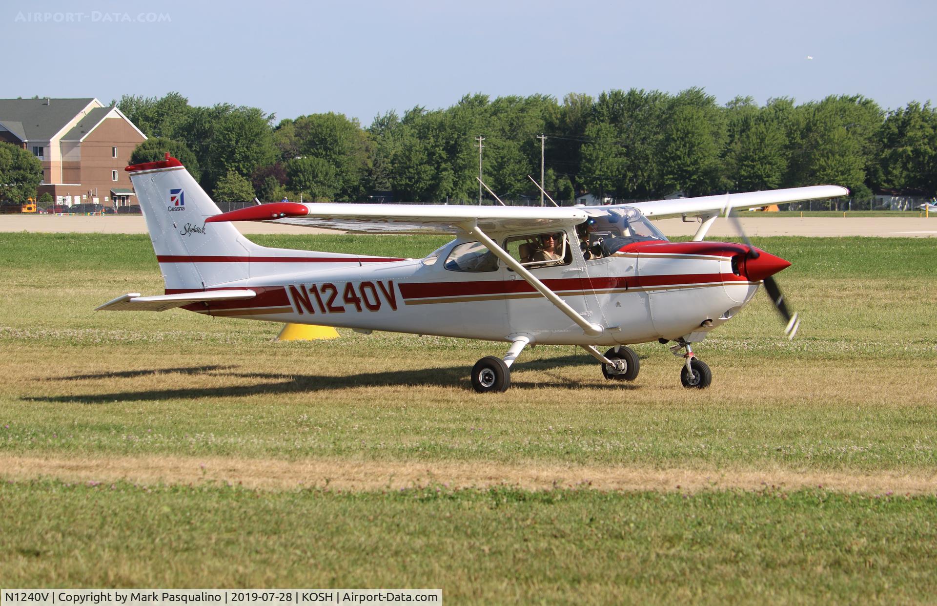 N1240V, 1976 Cessna R172K Hawk XP C/N R1722150, Cessna R172K