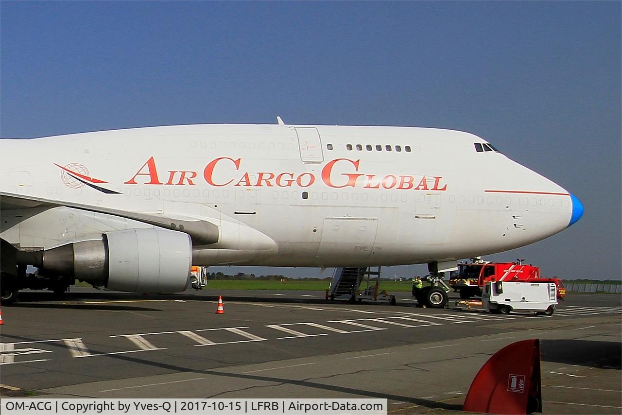 OM-ACG, 1991 Boeing 747-409SF C/N 24311, Boeing 747-409SF, Loading, Brest-Bretagne airport (LFRB-BES)