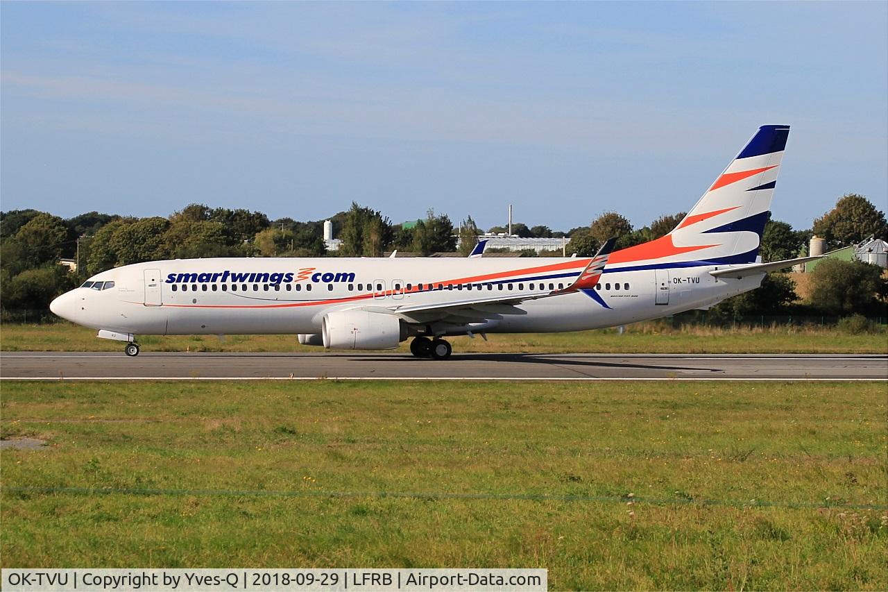 OK-TVU, 2012 Boeing 737-86N C/N 38025, Boeing 737-86N, Taxiing rwy 07R, Brest-Bretagne airport (LFRB-BES)