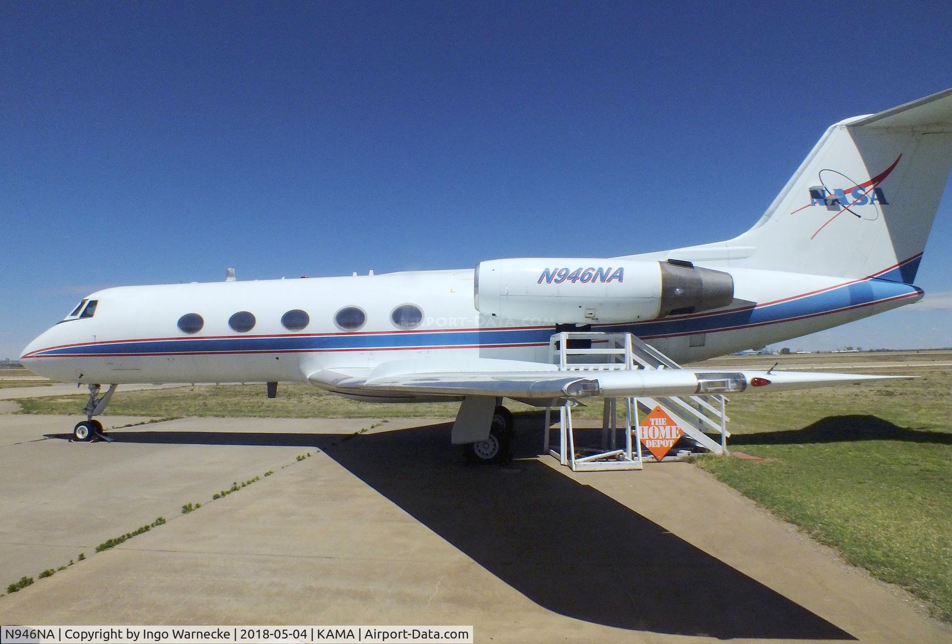 N946NA, 1974 Grumman G-1159 C/N 146, Grumman G-1159 Gulfstream II (C-11A) Shuttle Training Aircraft at the Texas Air & Space Museum, Amarillo TX