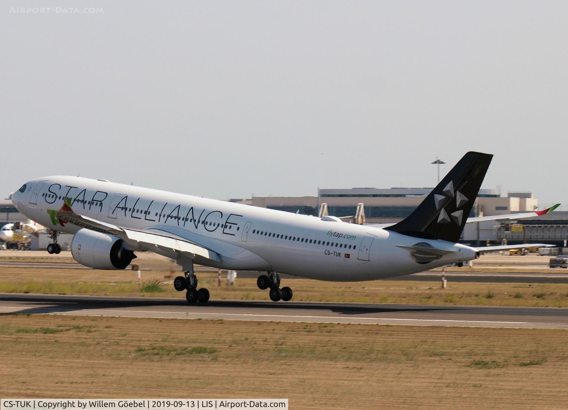 CS-TUK, 2019 Airbus A330-941N C/N 1913, Prepare for landing on Lisbon Airport