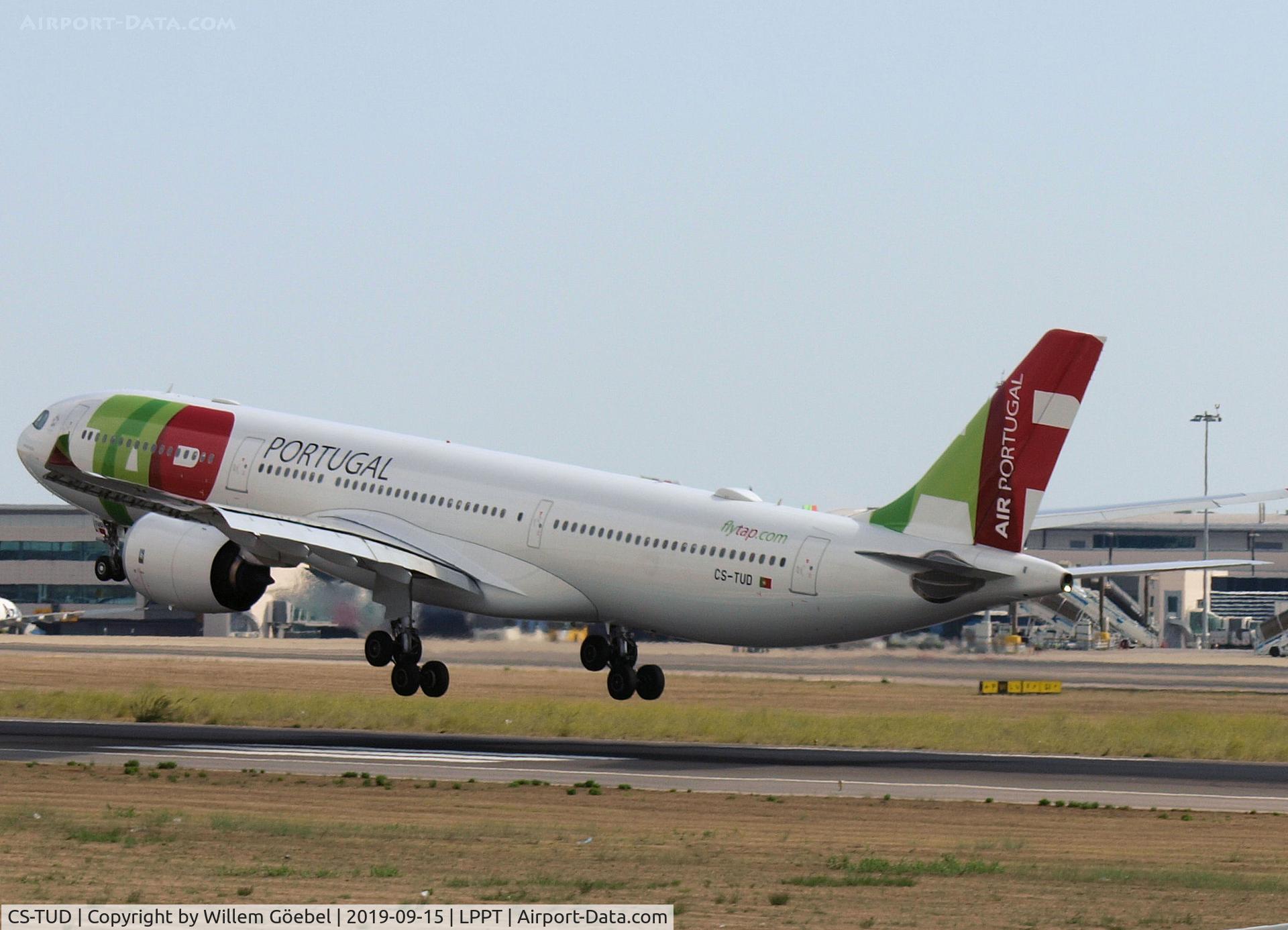 CS-TUD, 2019 Airbus A330-941N C/N 1913, Prepare for landing on Lisbon Airport