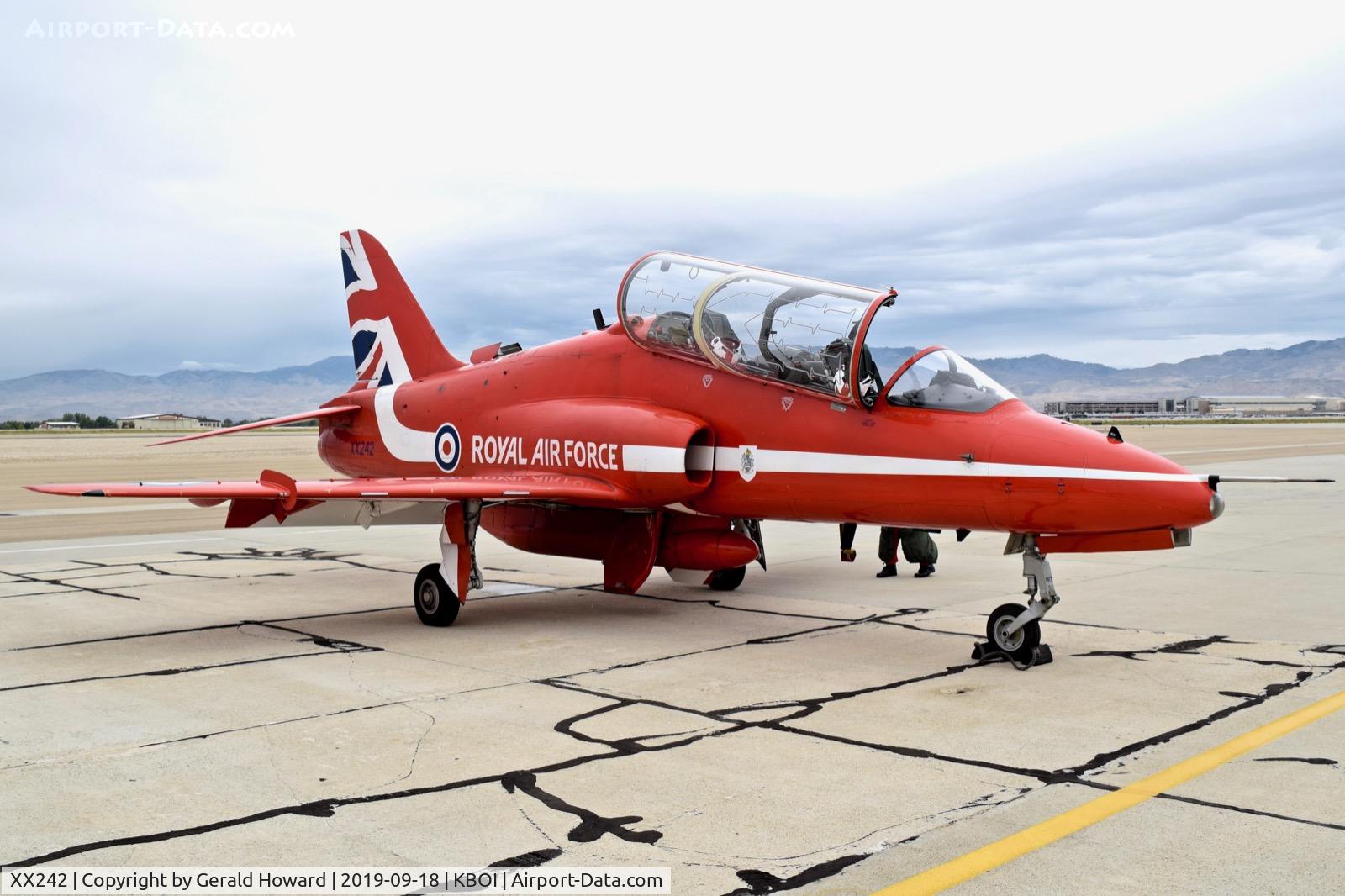 XX242, 1978 Hawker Siddeley Hawk T.1 C/N 078/312078, Parked on the south GA ramp.