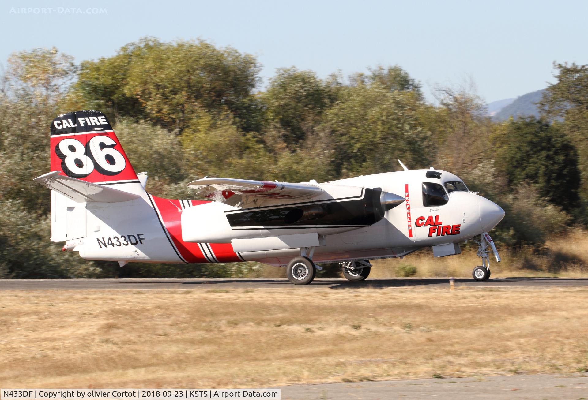 N433DF, Marsh Aviation S-2F3AT C/N 149855, returning from mission
