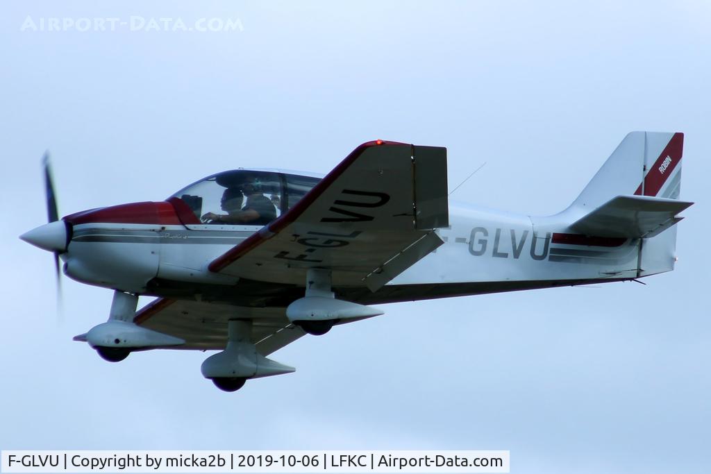 F-GLVU, Robin DR-400-140B Major C/N 2171, Landing