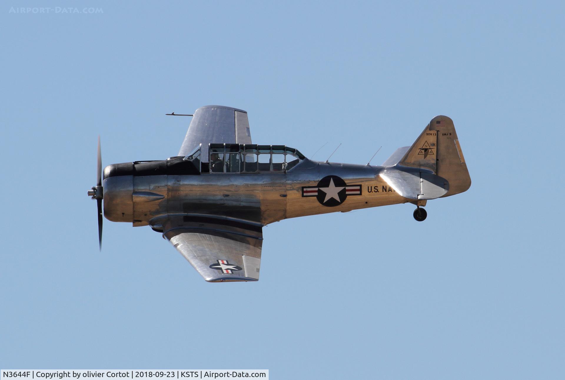 N3644F, 1958 North American SNJ-5 Texan C/N 90633, Santa rosa airshow, flying with another T-6 that day