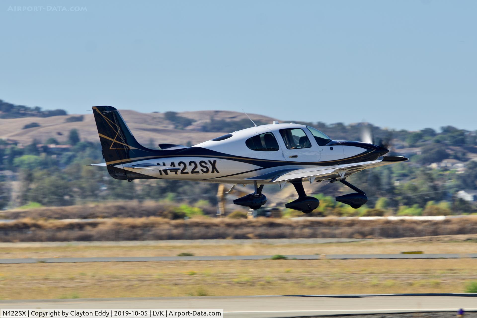 N422SX, 2018 Cirrus SR22T C/N 1867, Livermore airport airshow 2019.
