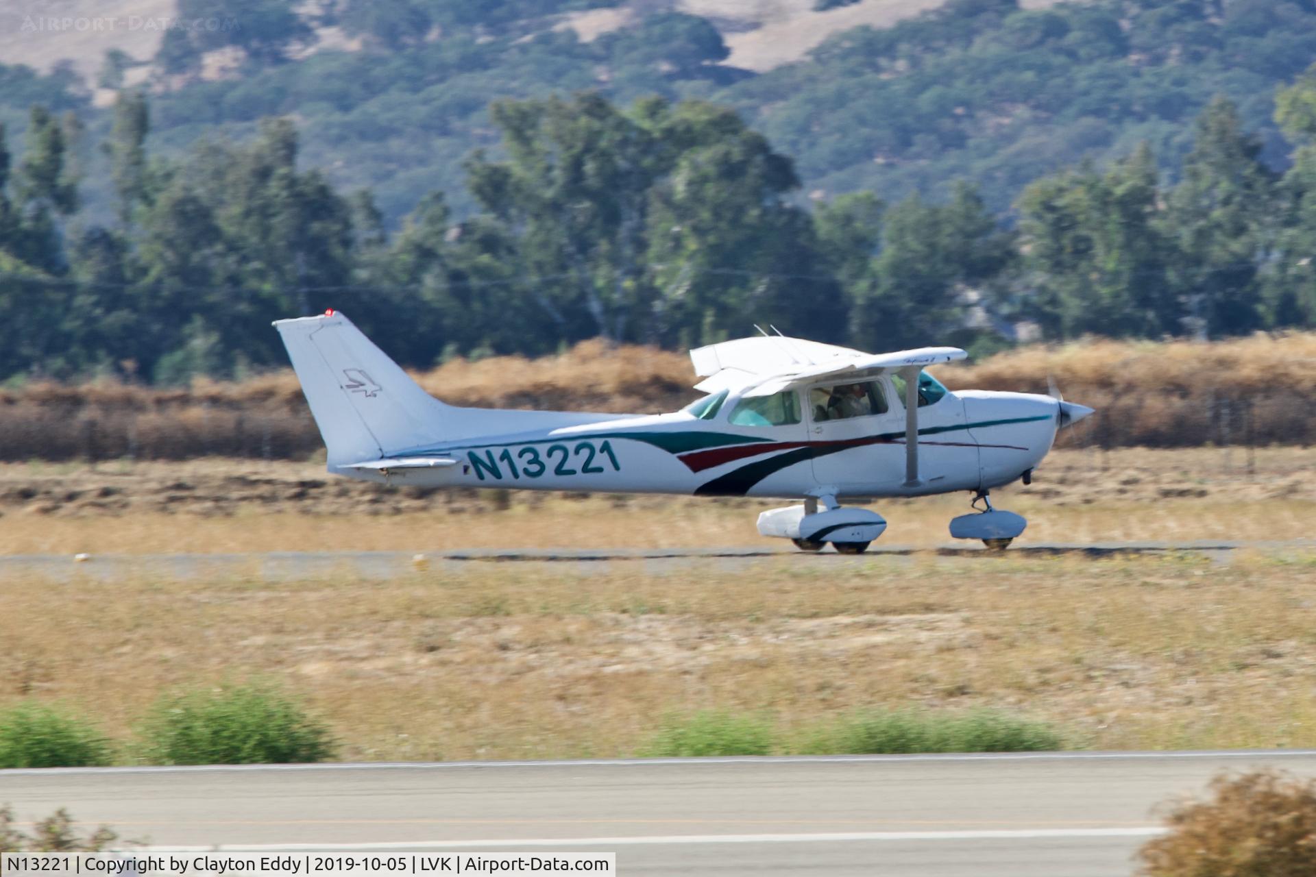 N13221, 1973 Cessna 172M Skyhawk II C/N 17262586, Livermore airport California 2019.