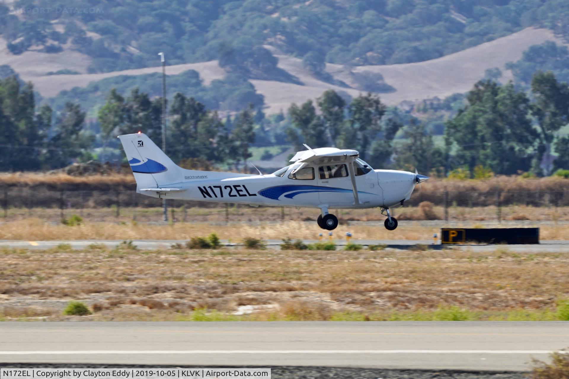 N172EL, 2018 Cessna 172S C/N 172S12188, Livermore airport California 2019.