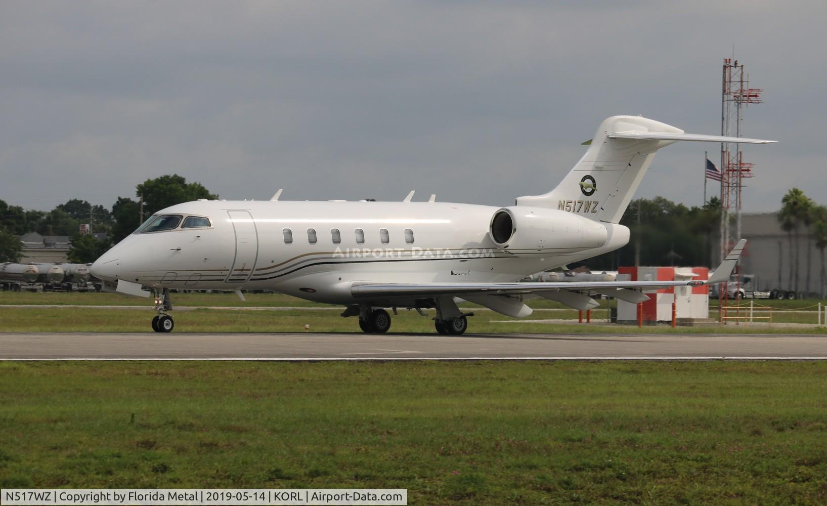 N517WZ, 2006 Bombardier Challenger 300 (BD-100-1A10) C/N 20132, Challenger 300