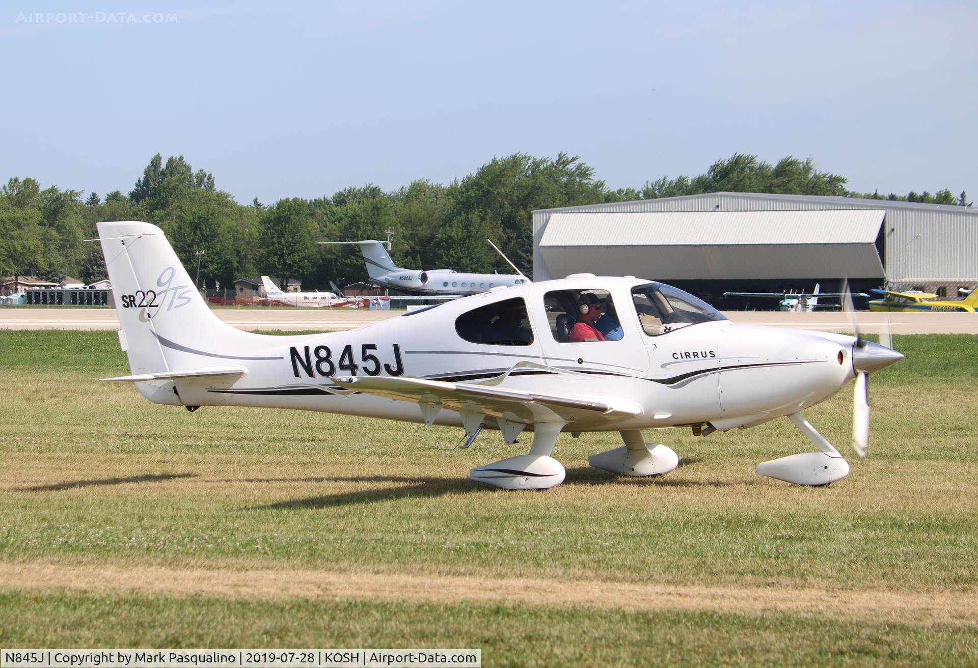 N845J, 2005 Cirrus SR22 C/N 1365, Cirrus SR22